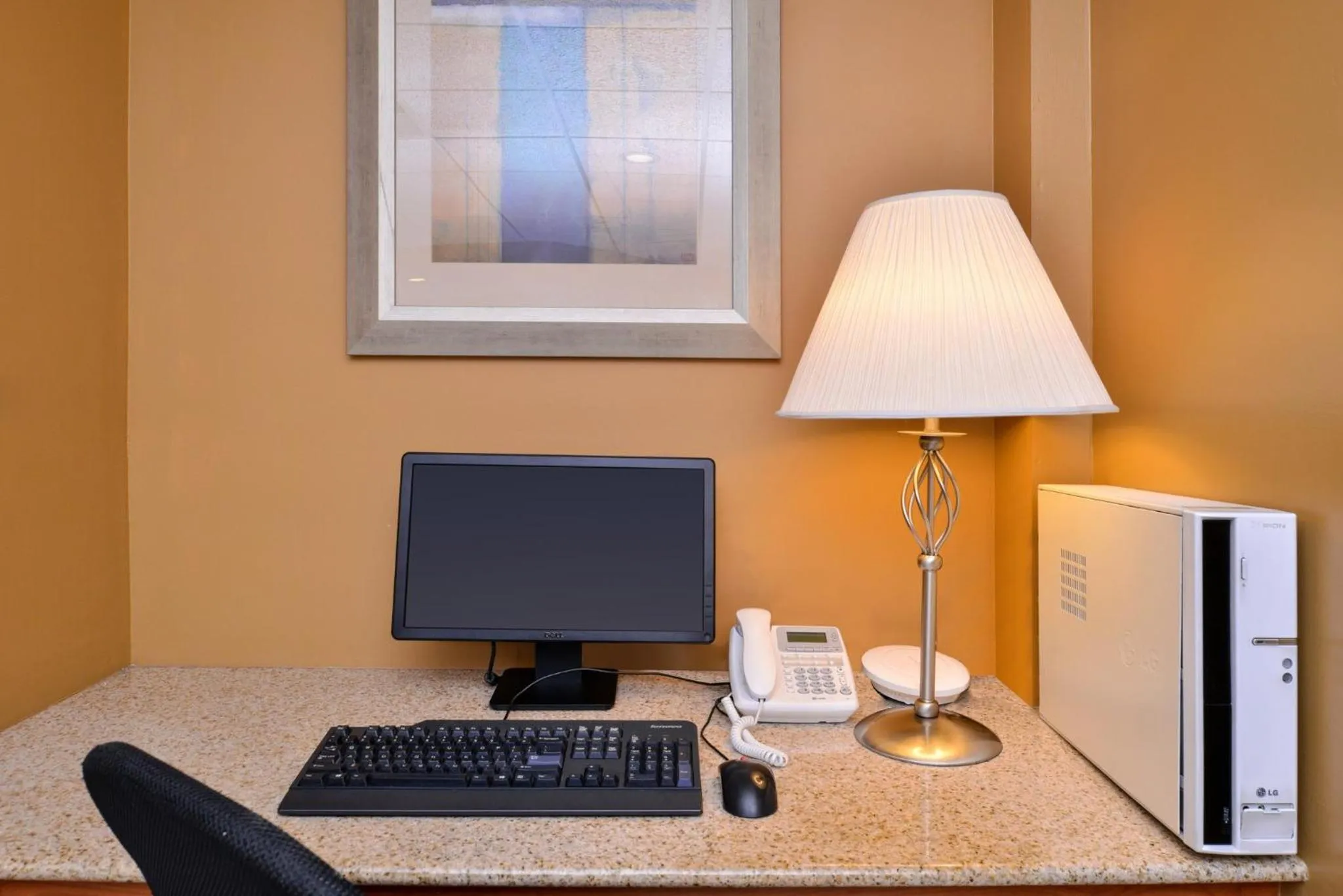 Business facilities in Red Roof Inn Sandusky - Milan