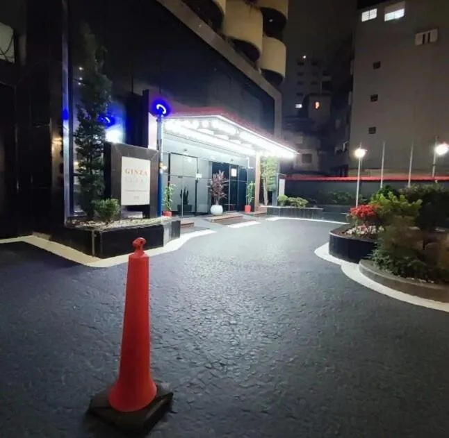 Impecável c/ Garagem prox metrô hospitais e mto +!