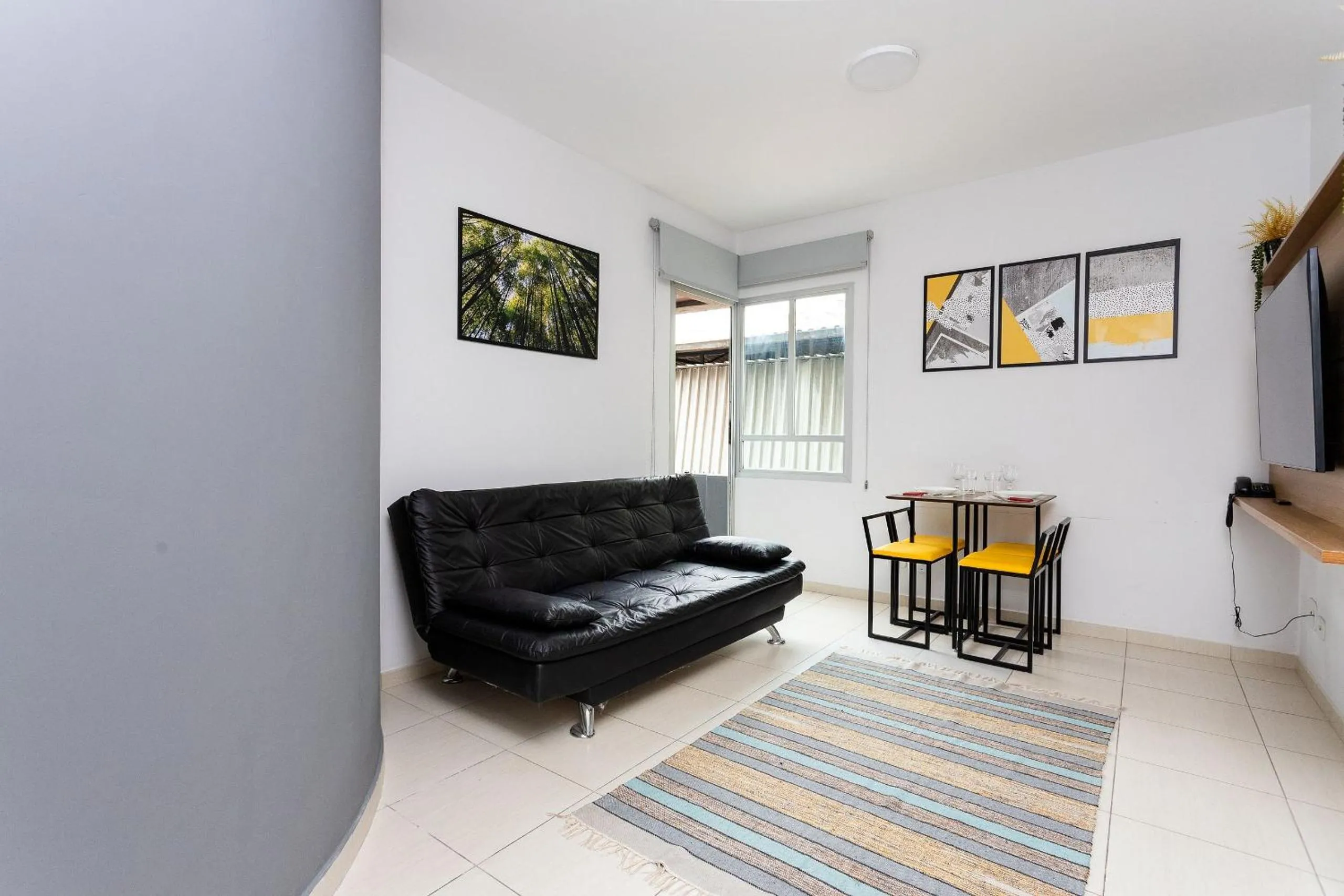 Living room in Impecável c/ Garagem prox metrô hospitais e mto +!