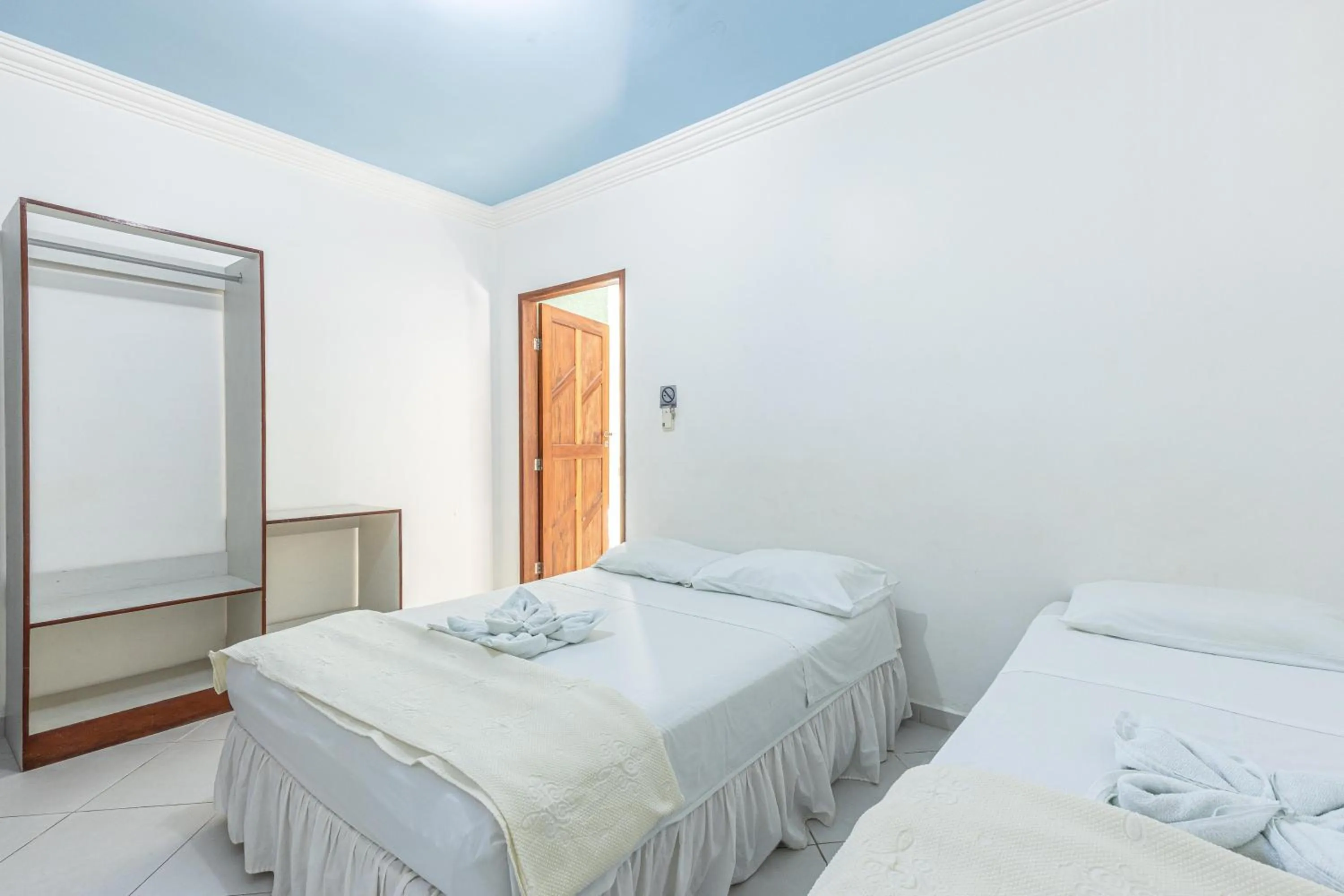 Photo of the whole room, Bed in Pousada Santa Fé