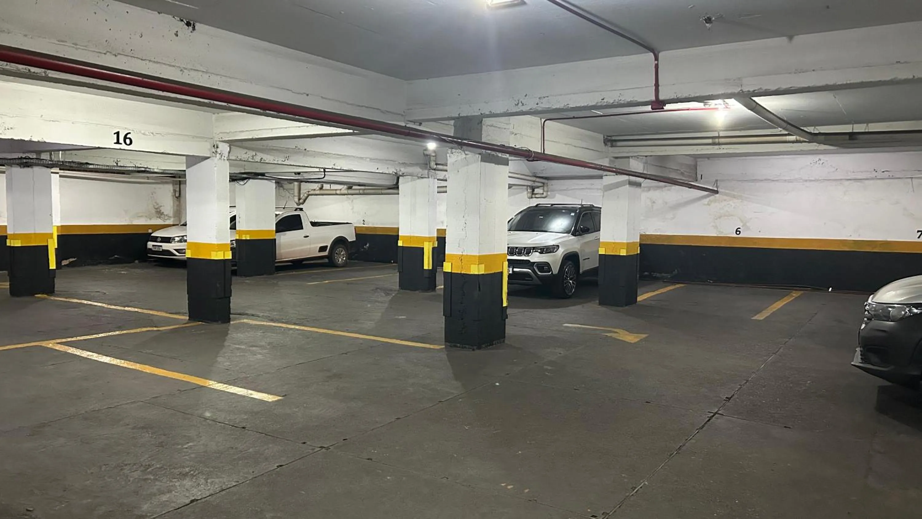 Parking in Havana Palace Hotel II