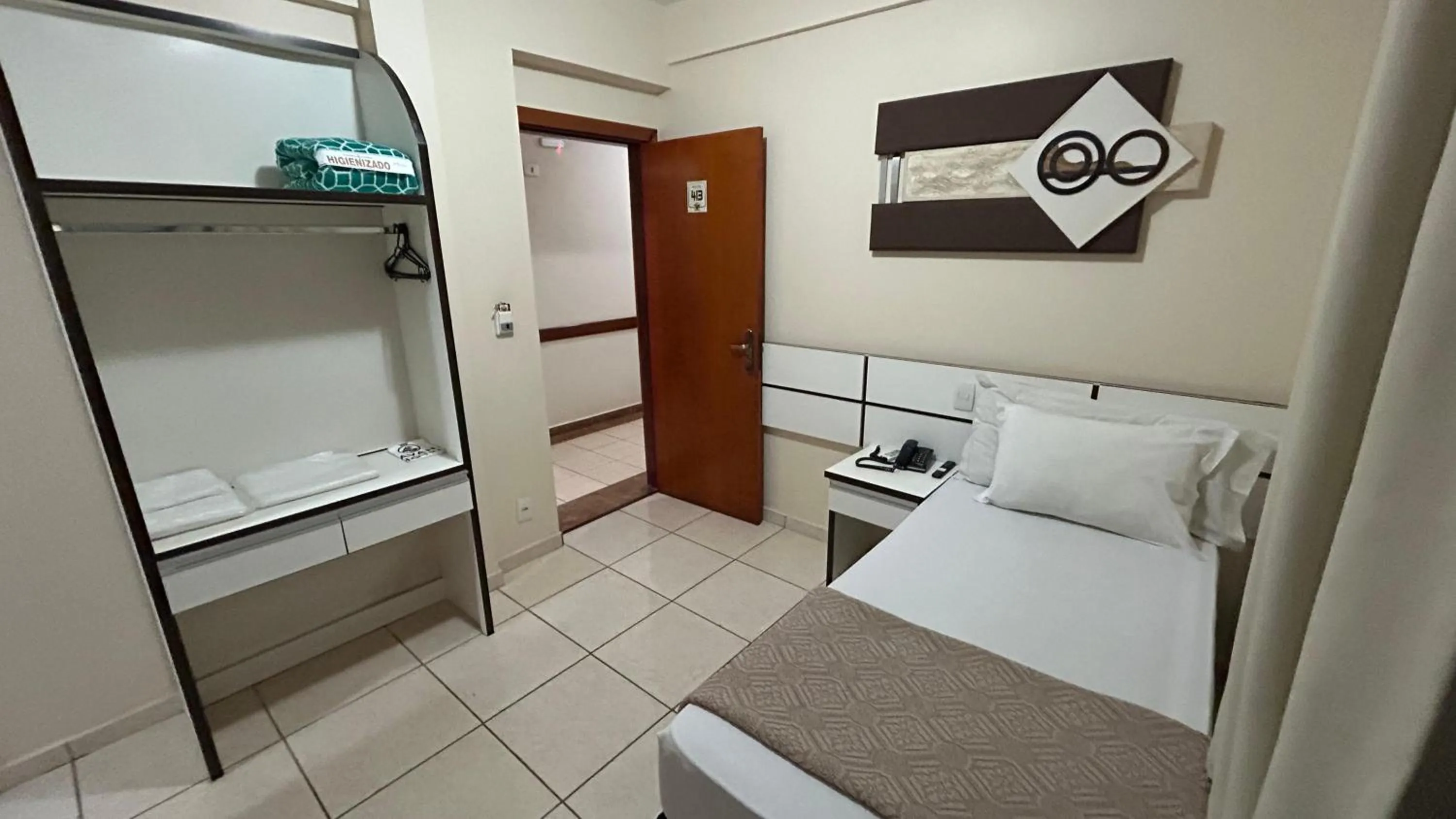 Bedroom, Bed in Havana Palace Hotel II