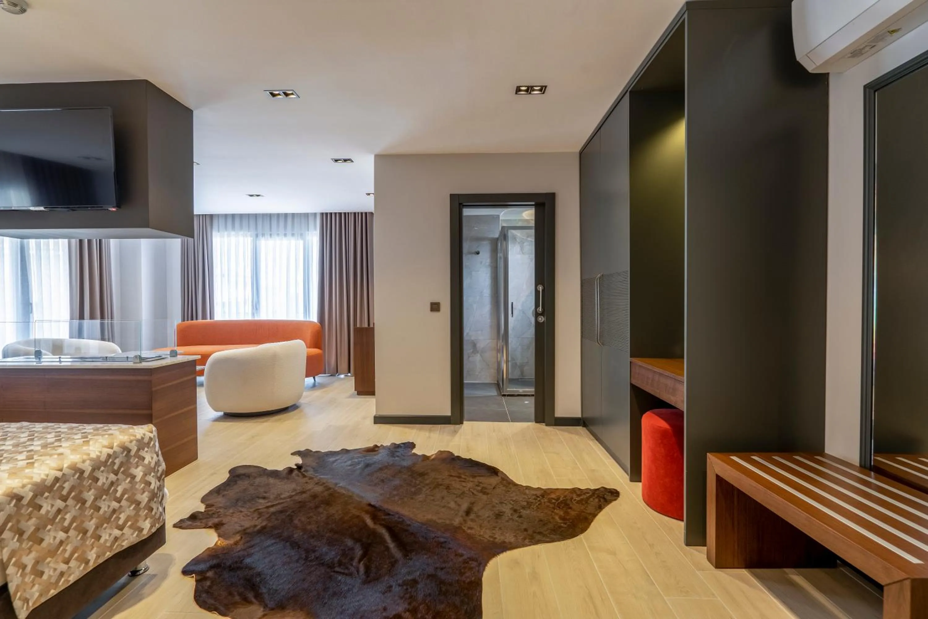 Communal lounge/ TV room, Bed in La Miel Şile