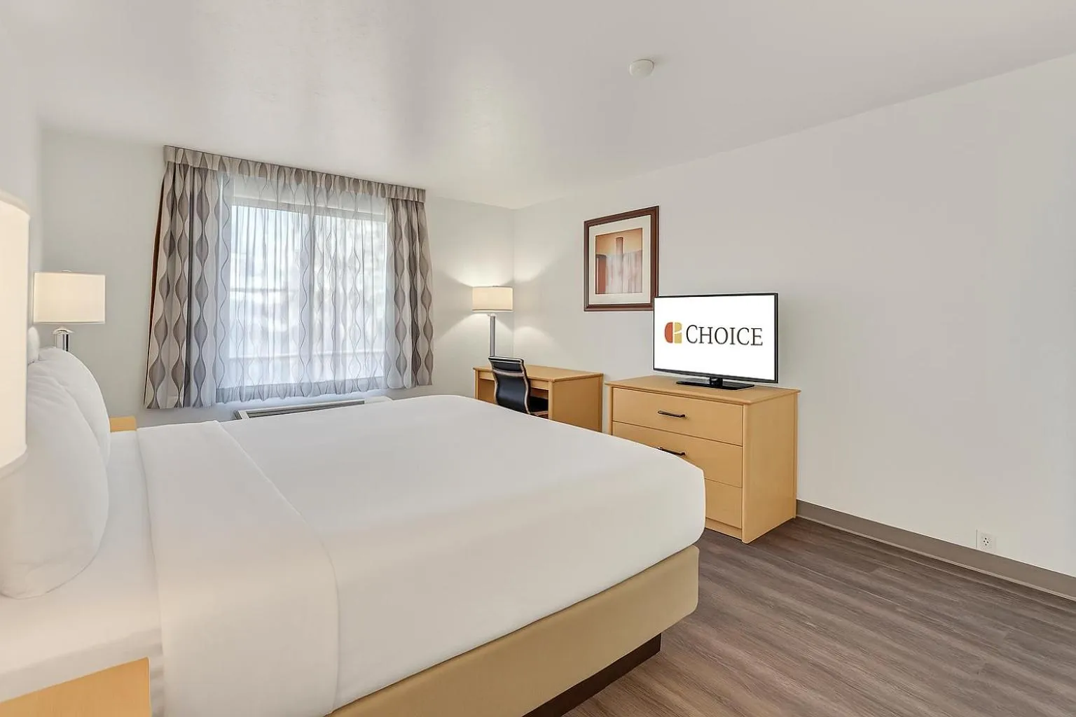 Bedroom, Bed in Suburban Studios Salt Lake City Airport