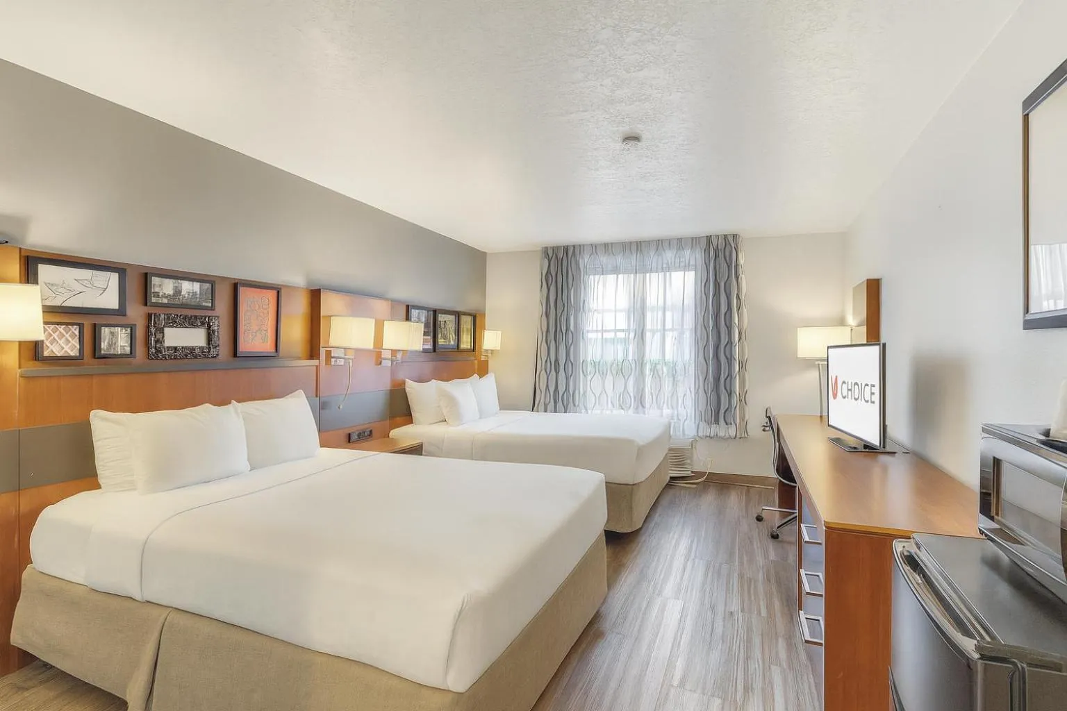 Bed in Suburban Studios Salt Lake City Airport