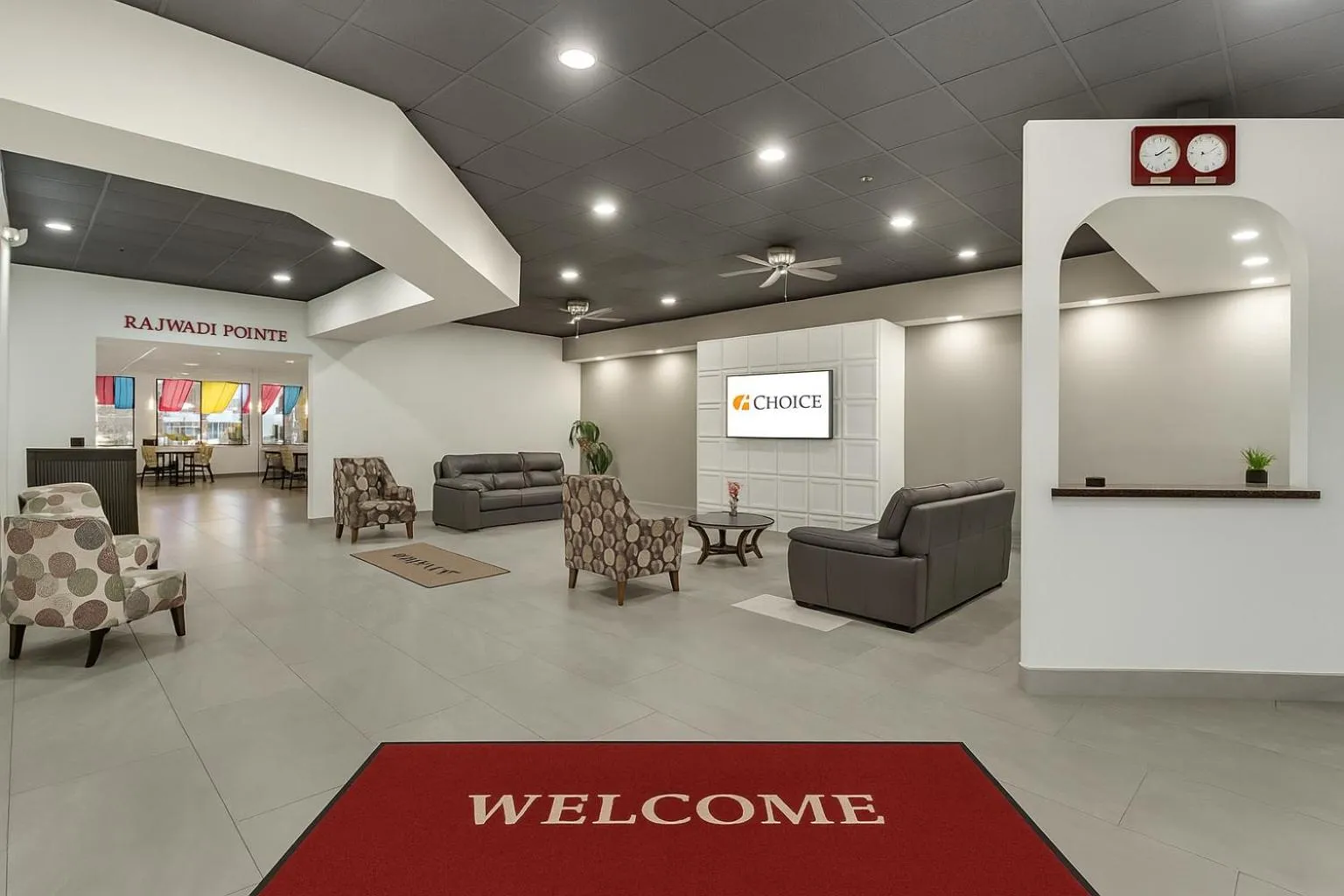 Seating area in Suburban Studios Salt Lake City Airport