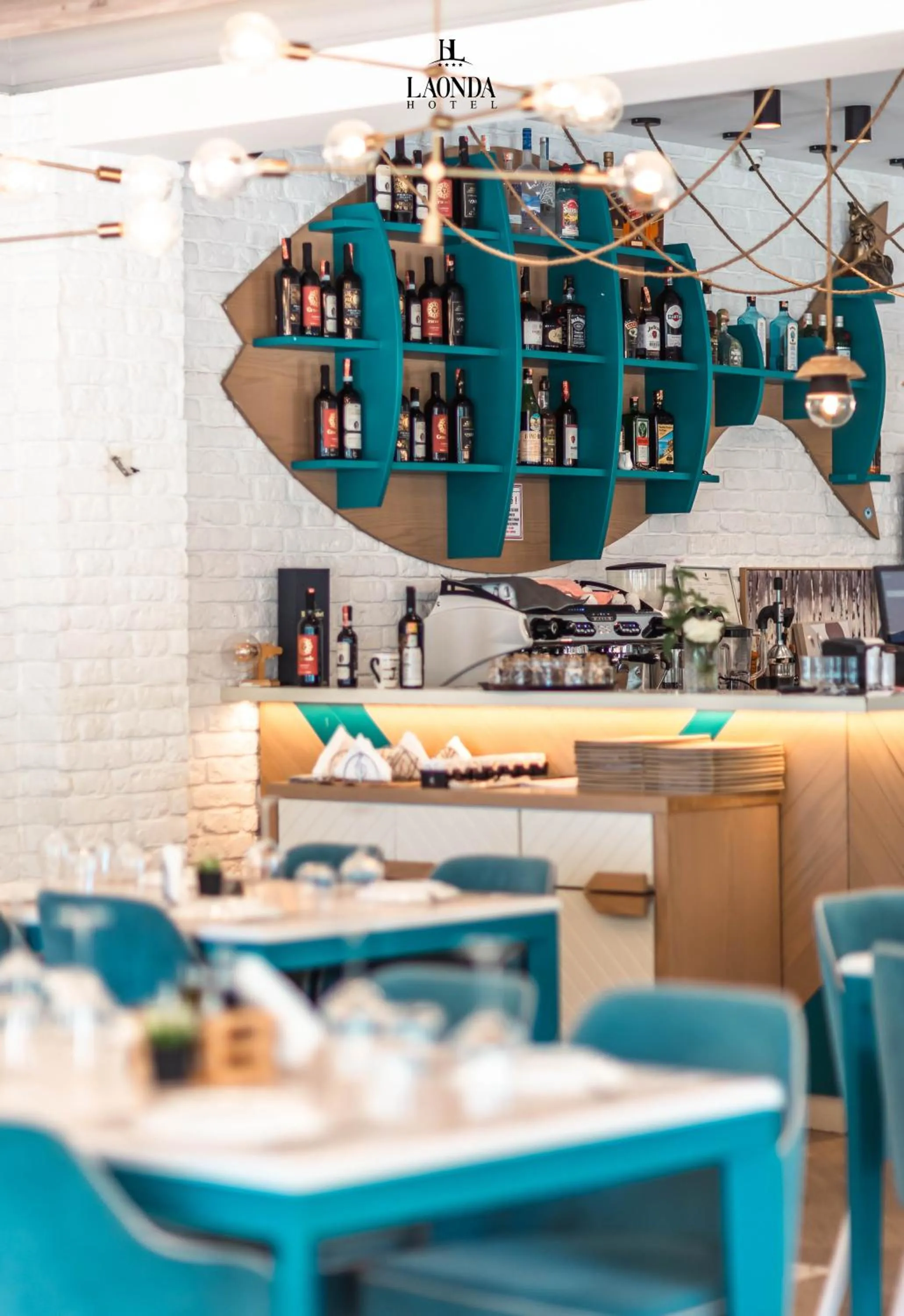 Lounge or bar in La Onda Hotel Durres