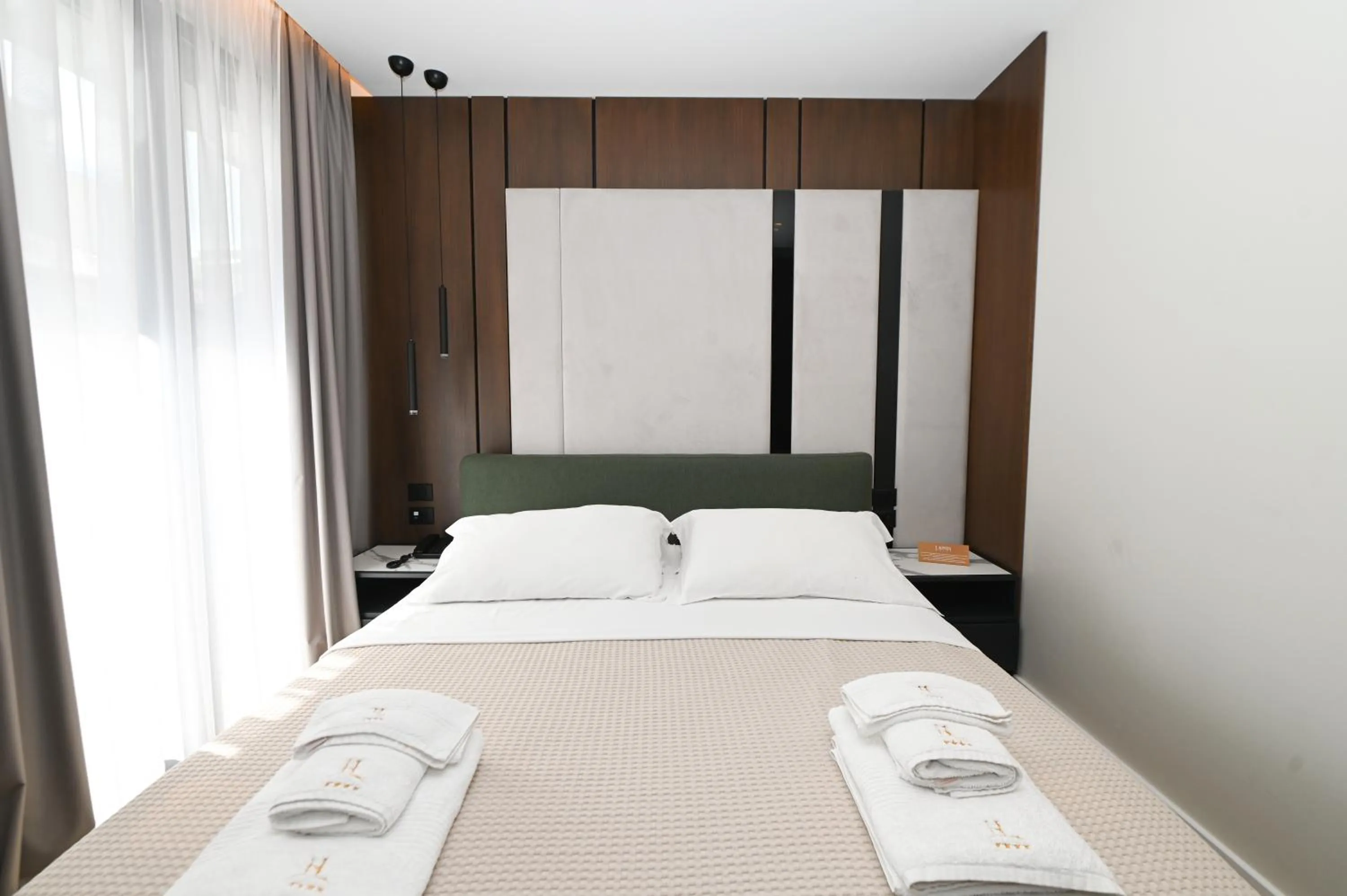 Bed in La Onda Hotel Durres