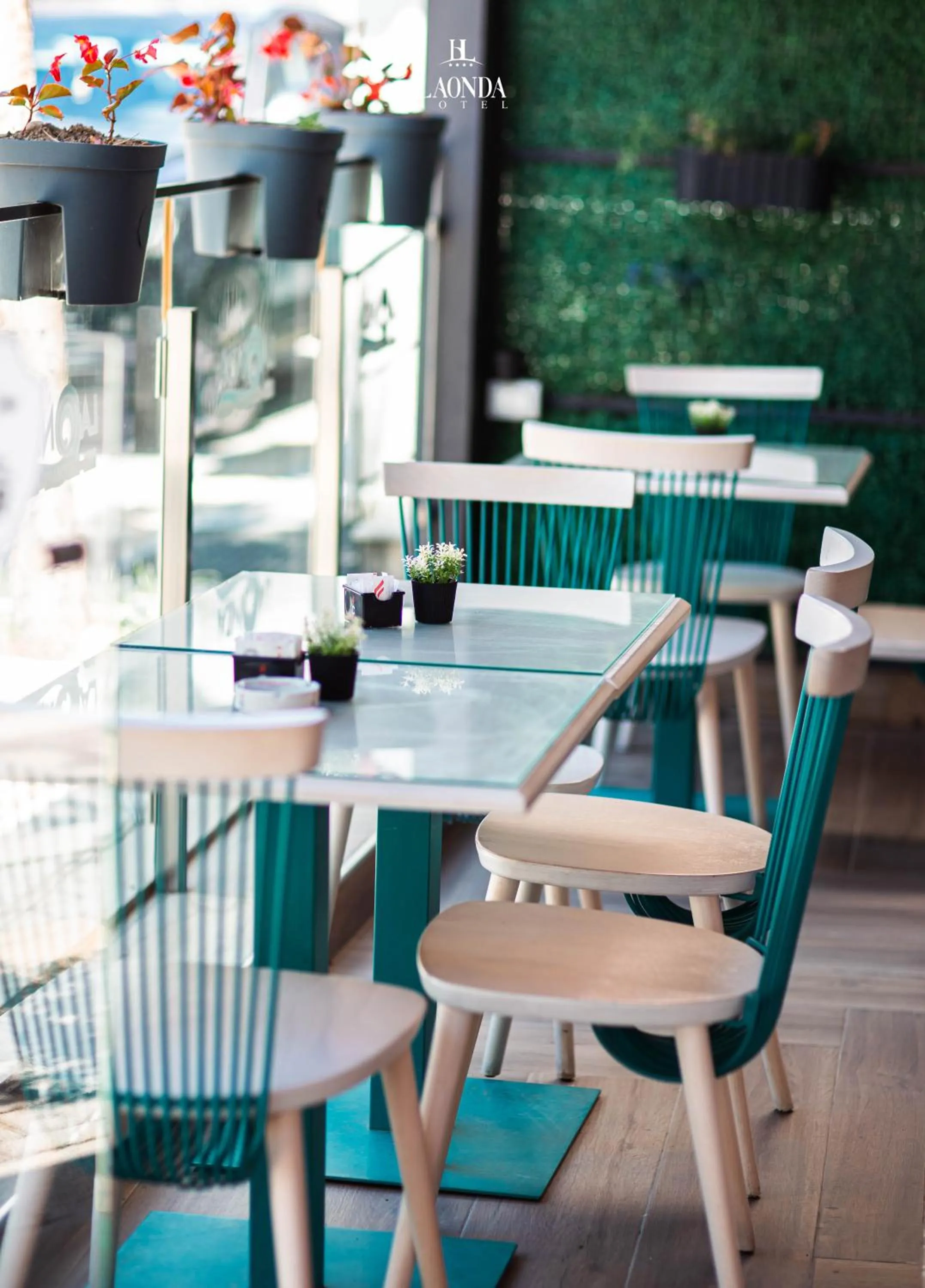 Lounge or bar in La Onda Hotel Durres