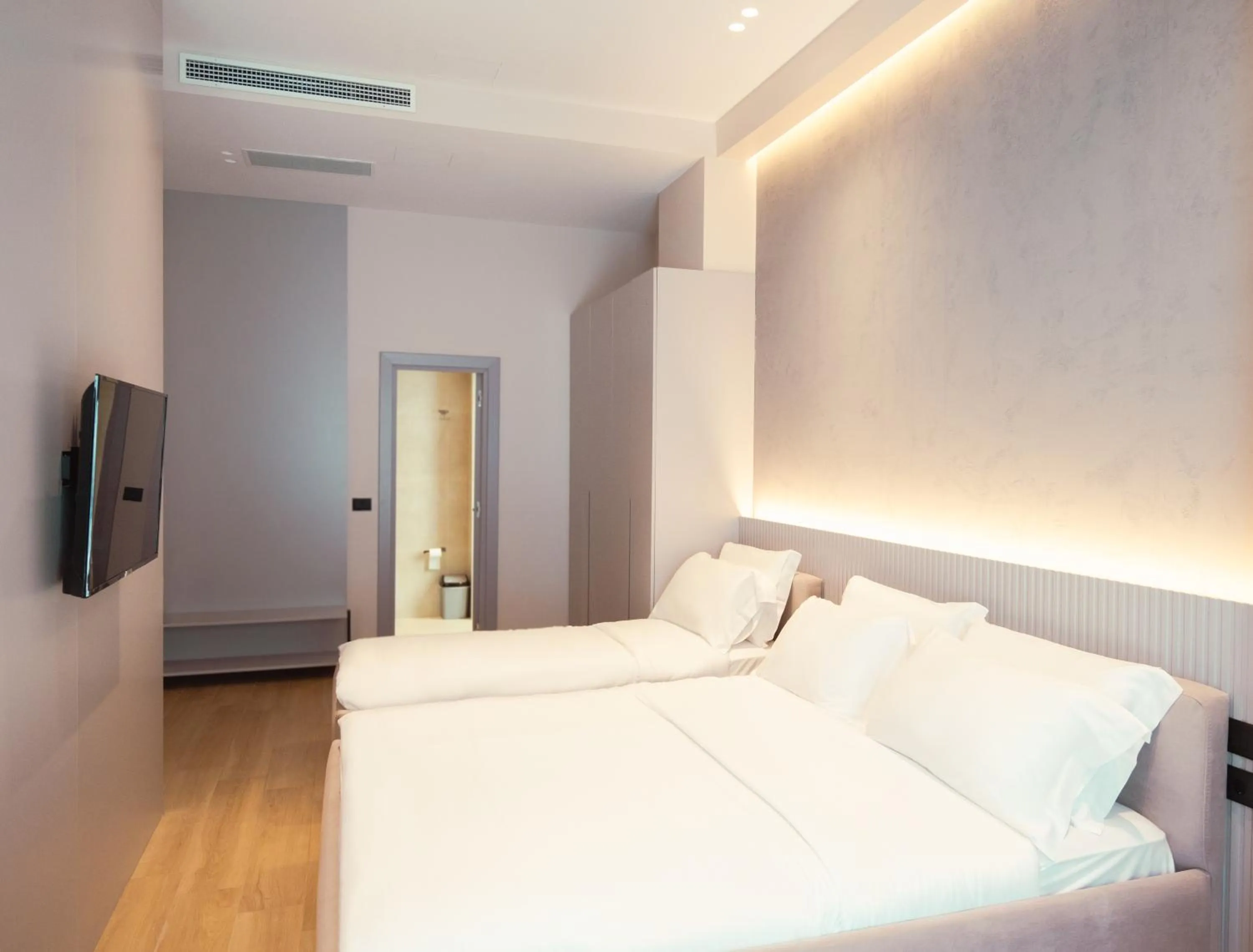 Bed in La Onda Hotel Durres