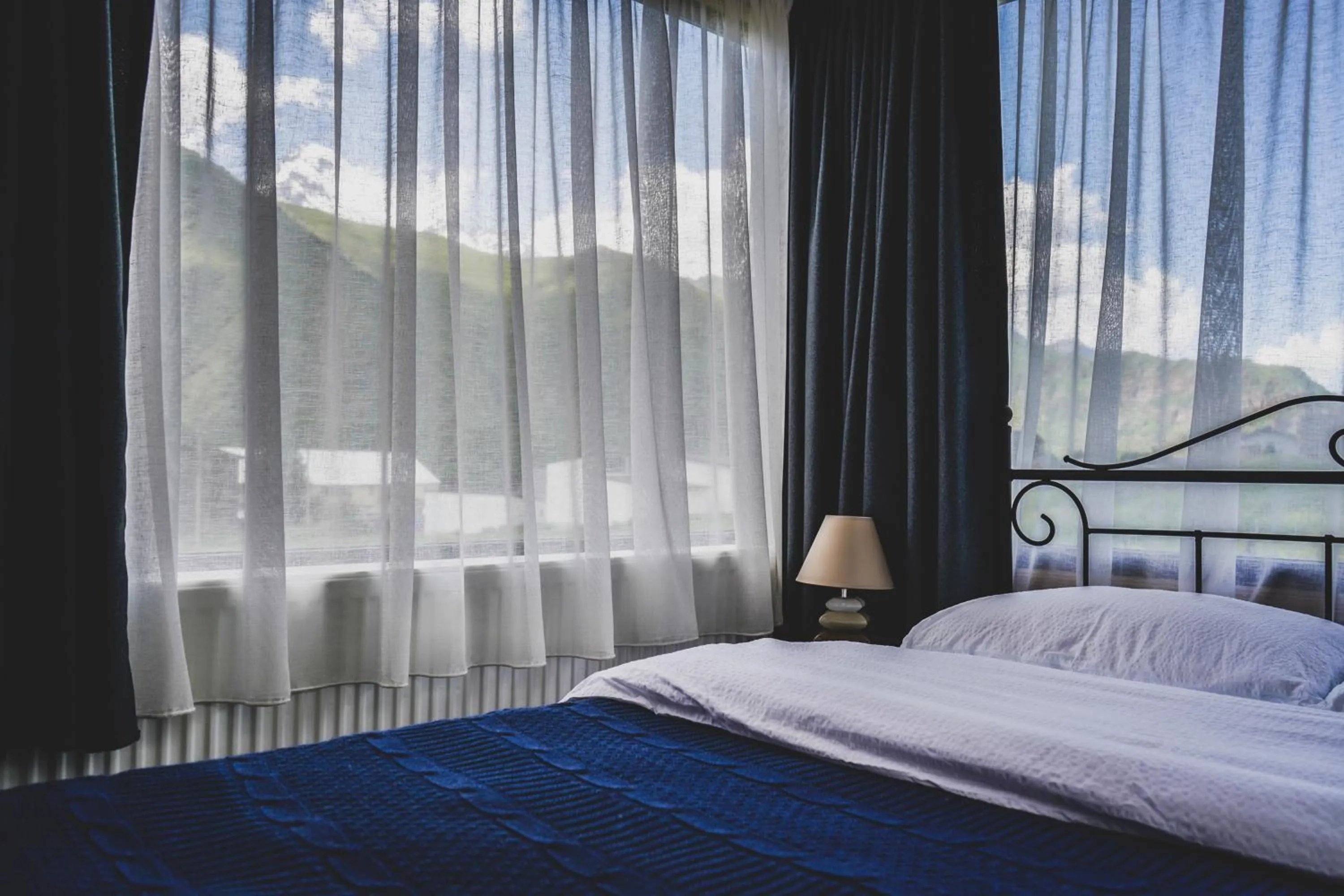 Bed in Traveler's Cottages in Kazbegi