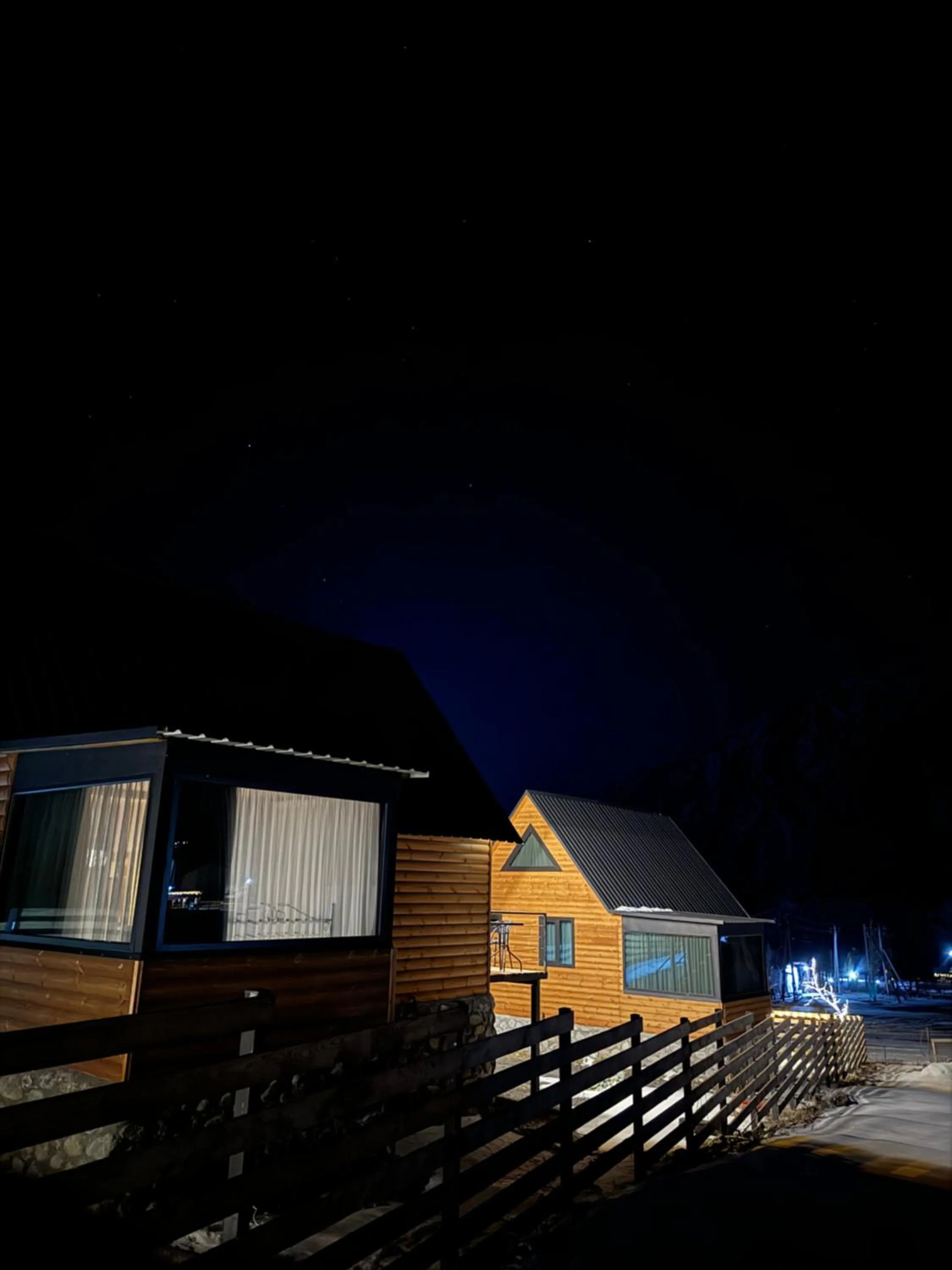 Traveler's Cottages in Kazbegi