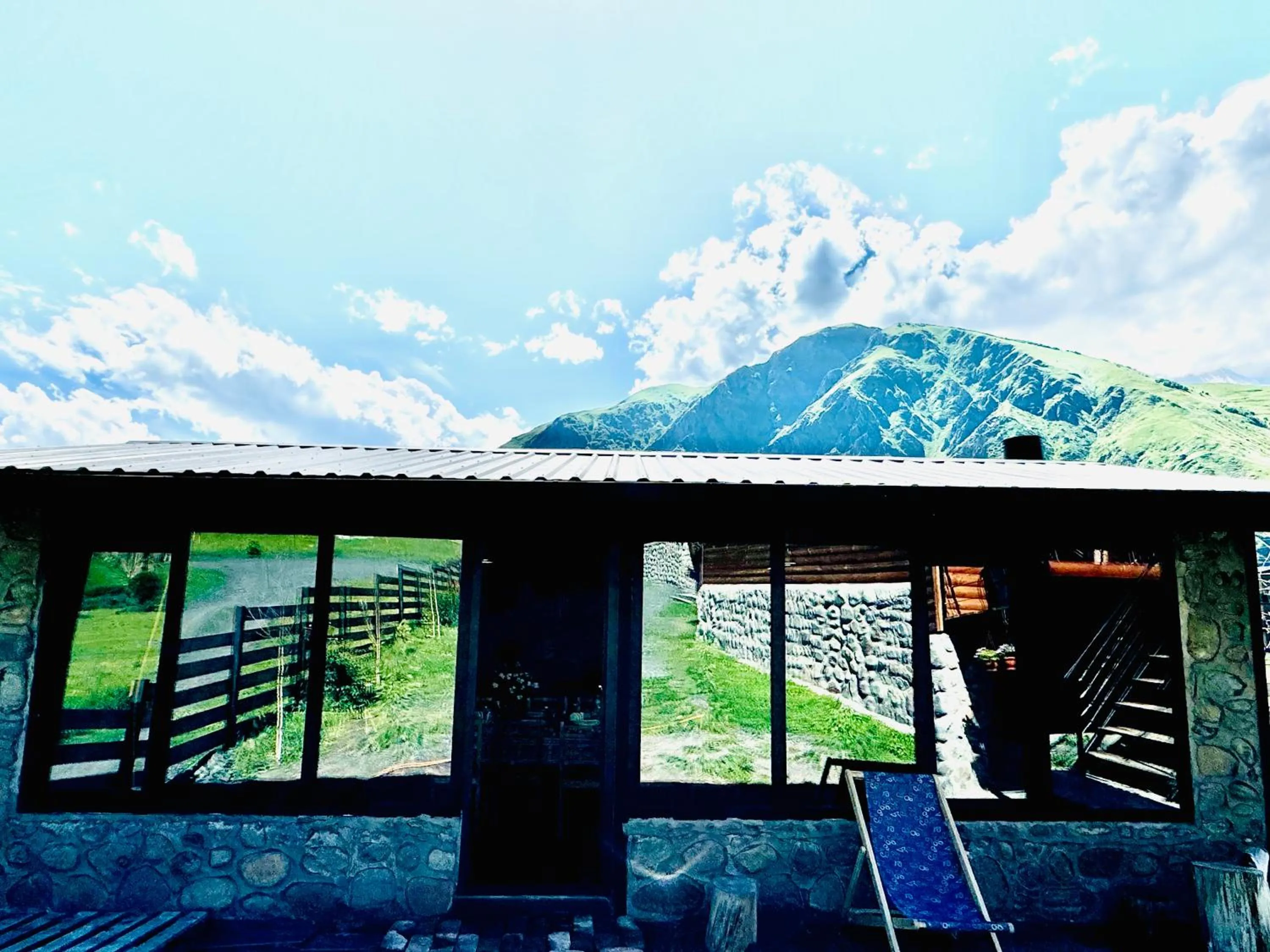Traveler's Cottages in Kazbegi