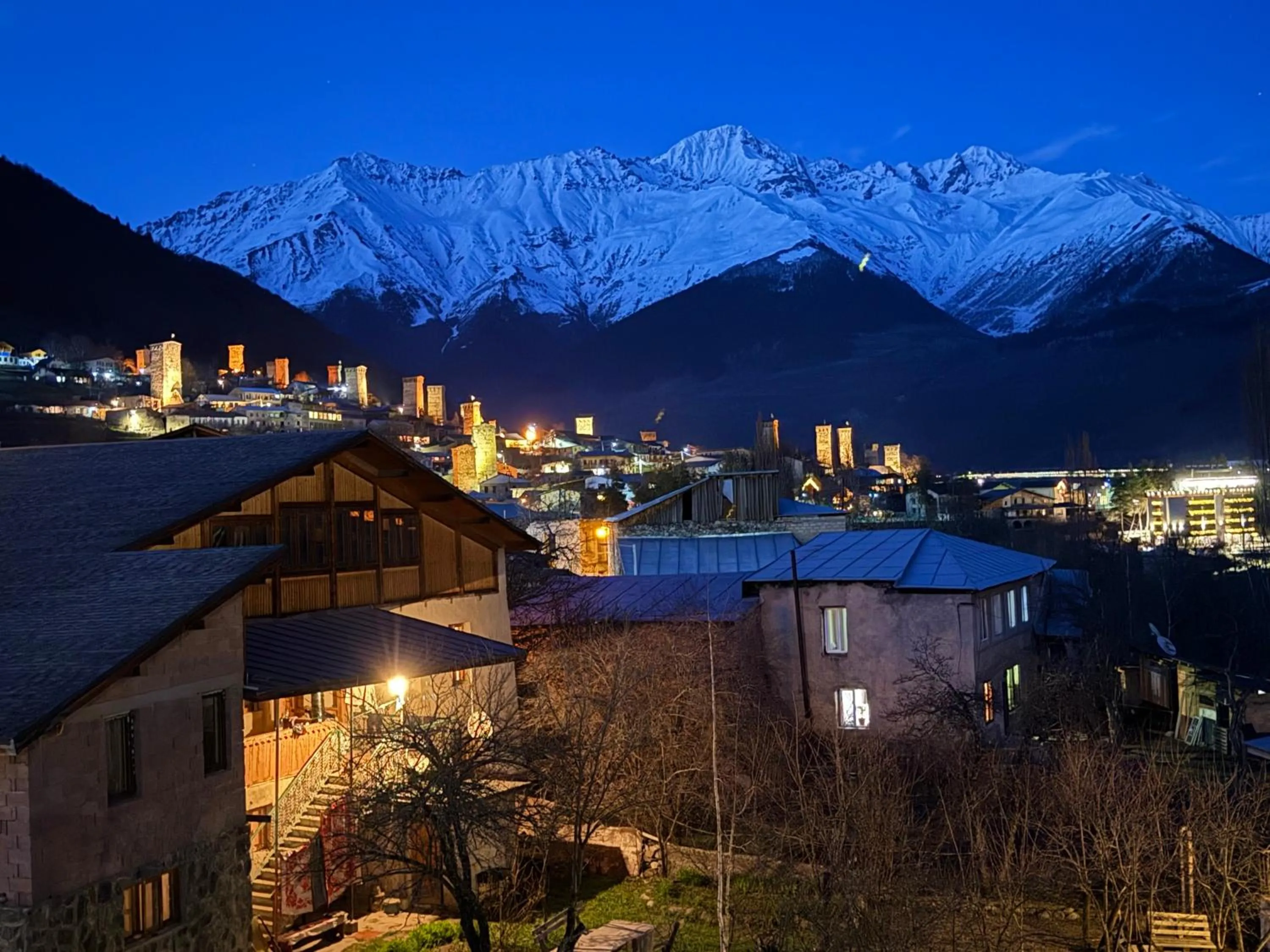 Night in Hotel Elite House