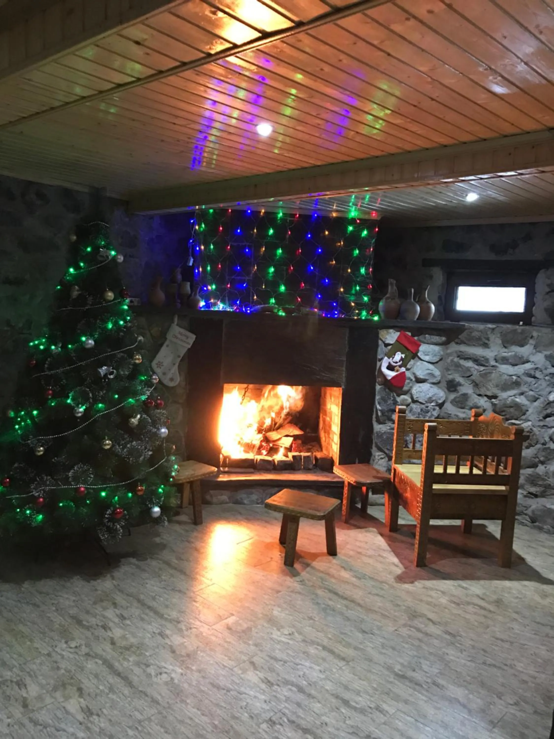 Communal lounge/ TV room in Hotel Elite House