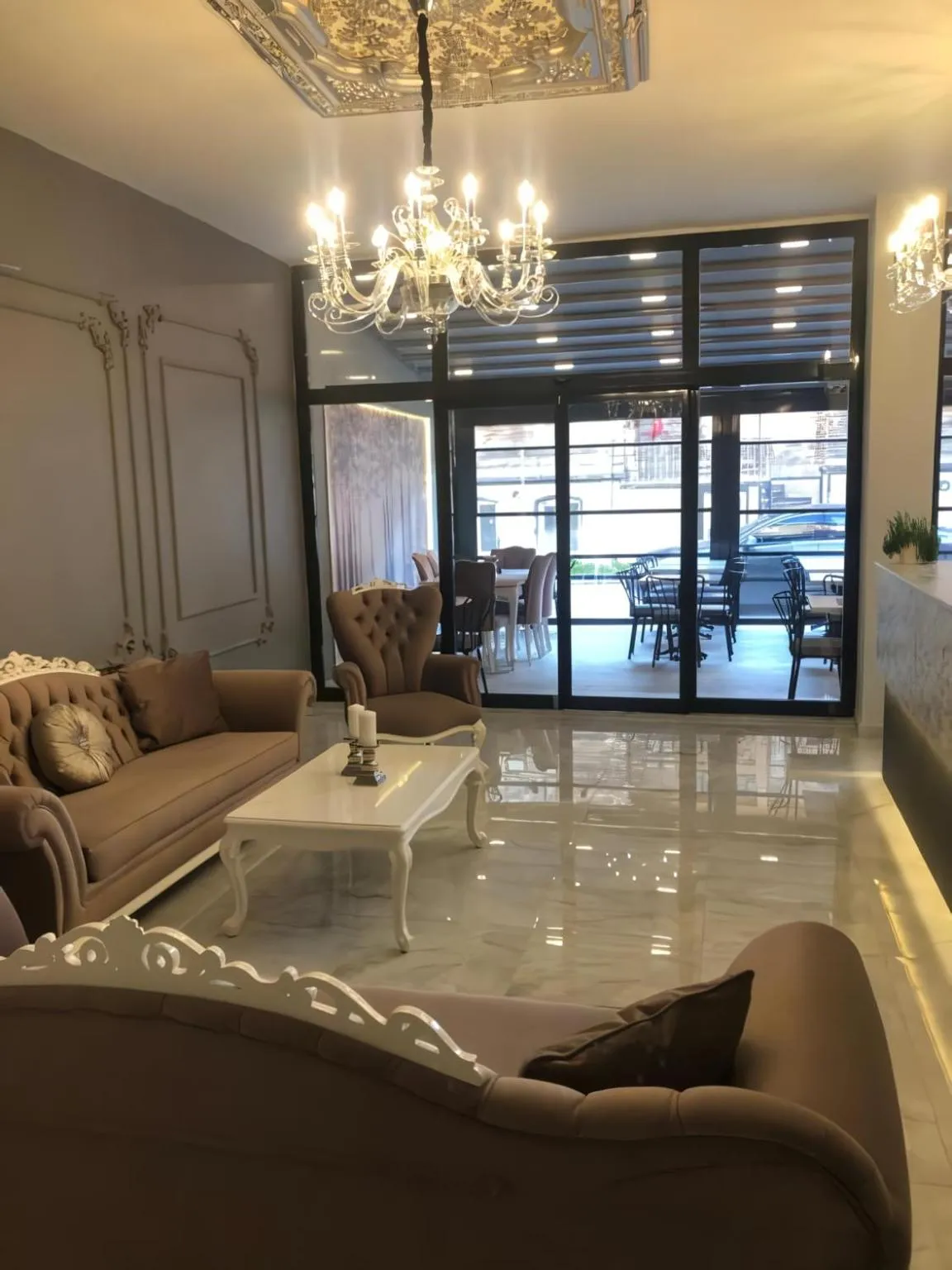 Property logo or sign in Rinascente