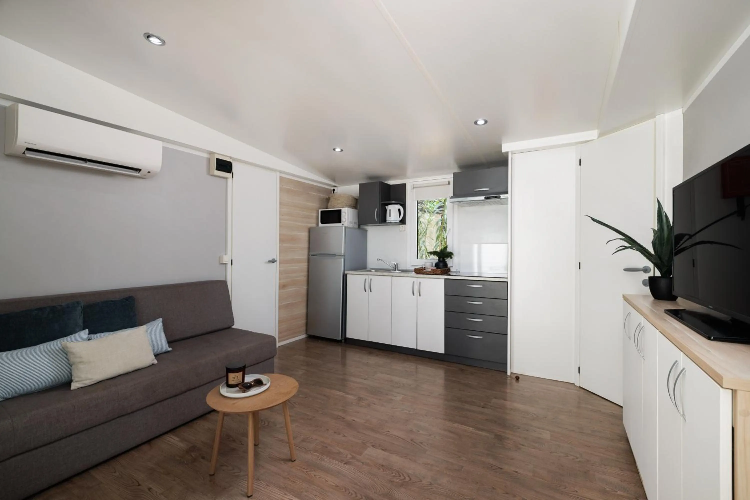 kitchen in Waterman Beach Village