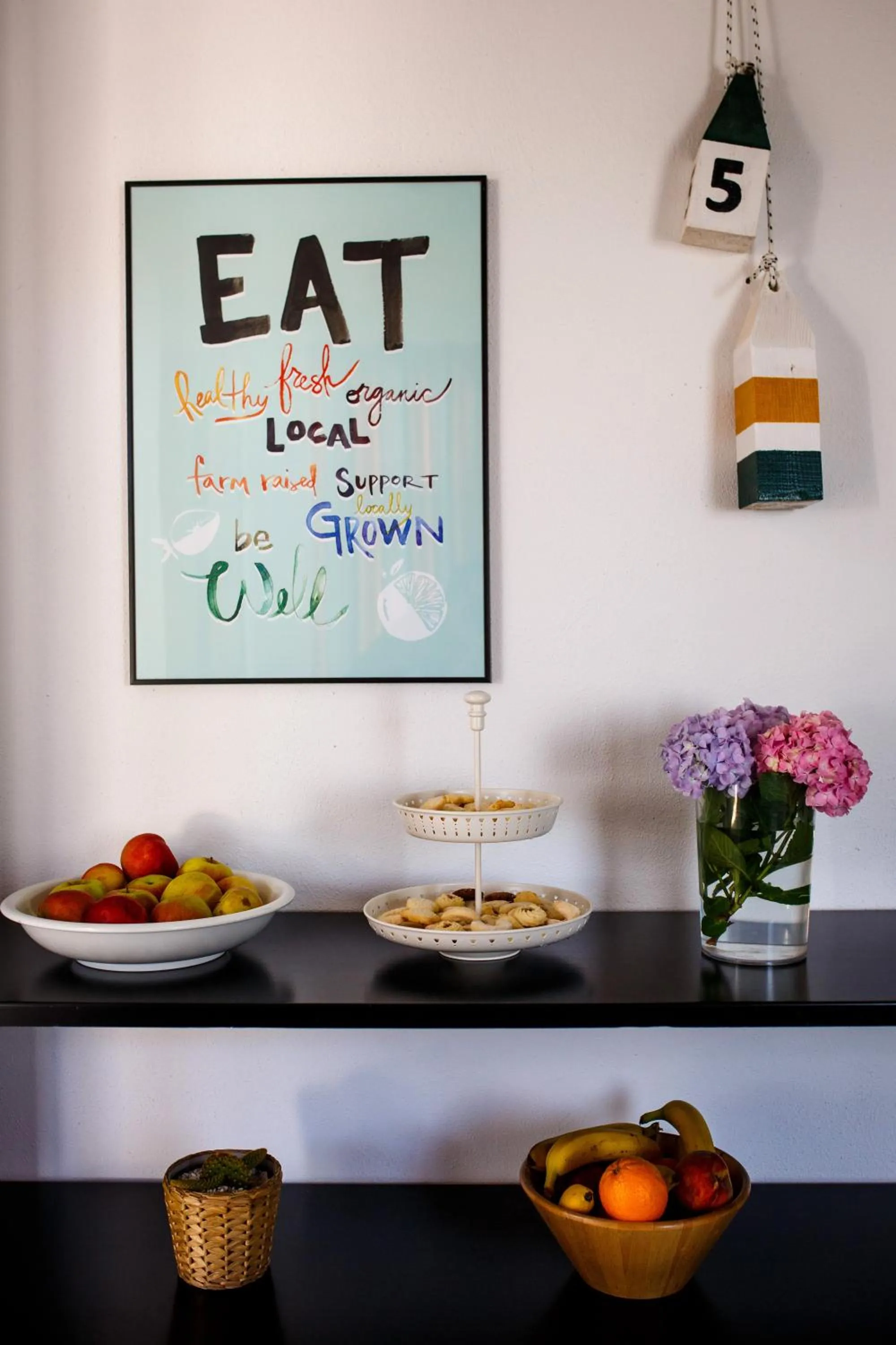 Decorative detail in Waterman Beach Village