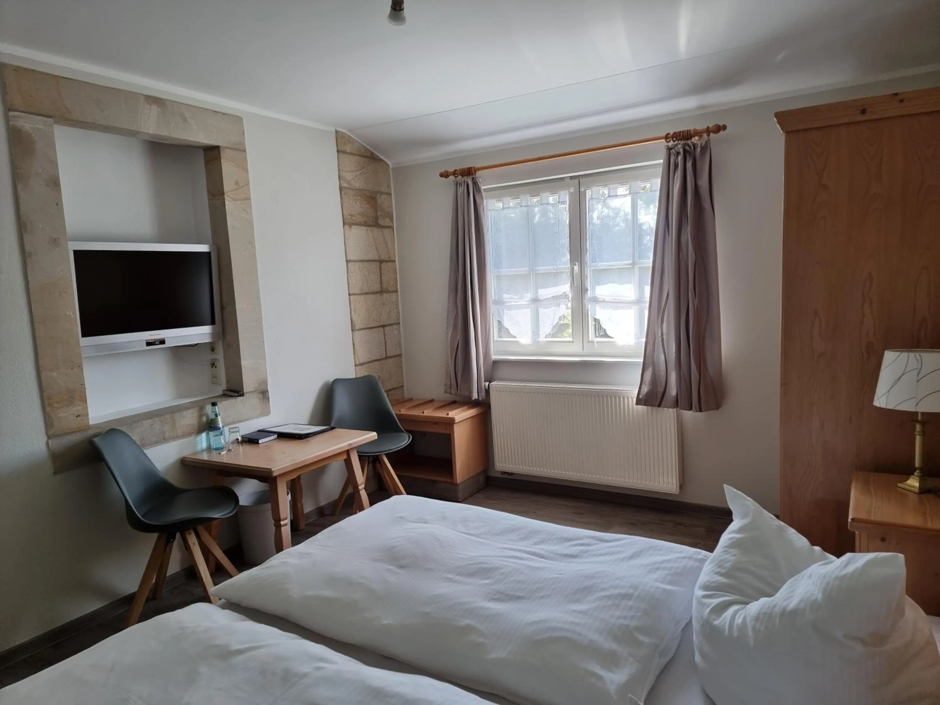 Photo of the whole room, Bed in Landhotel Zum Erbgericht