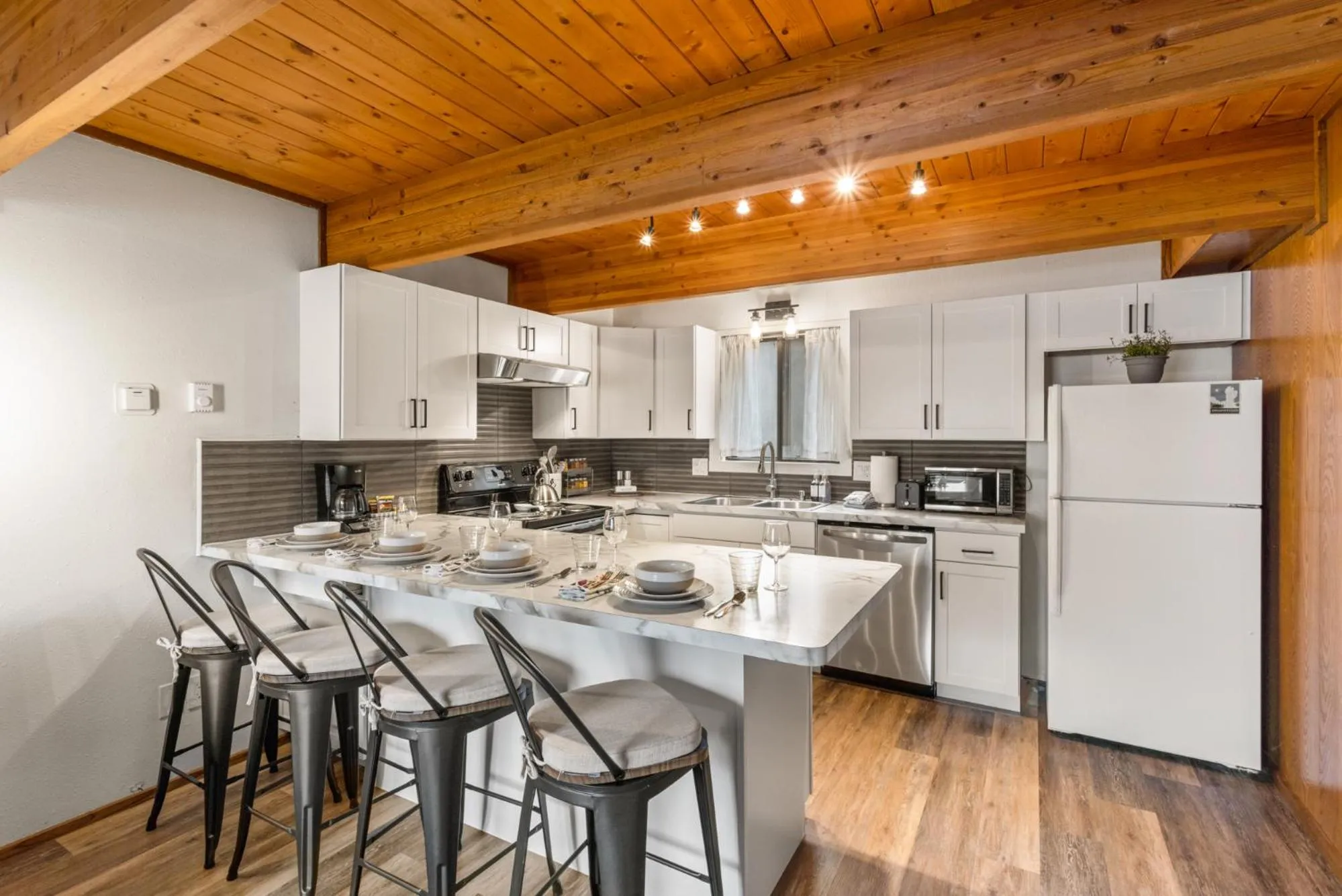 Kitchen or kitchenette in Otter's Den