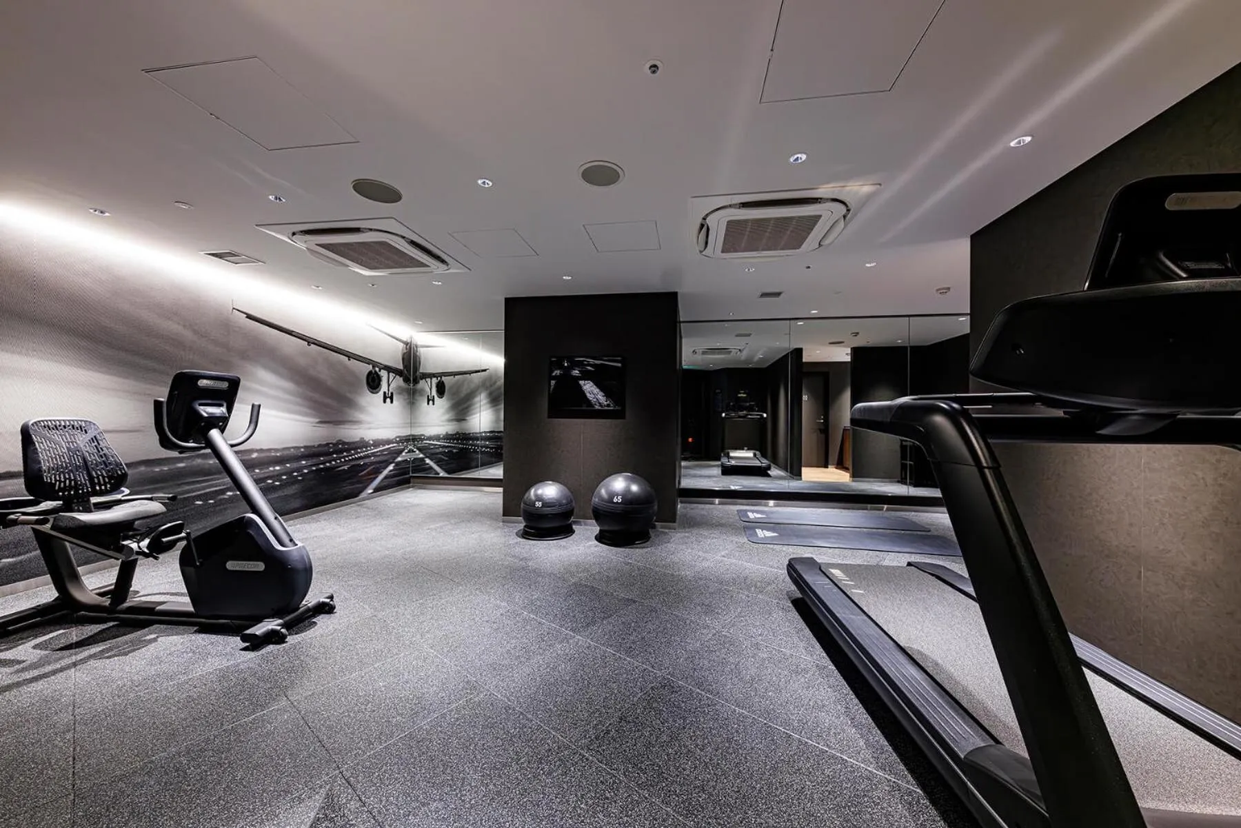 Fitness centre/facilities in Hotel Metropolitan Tokyo Haneda