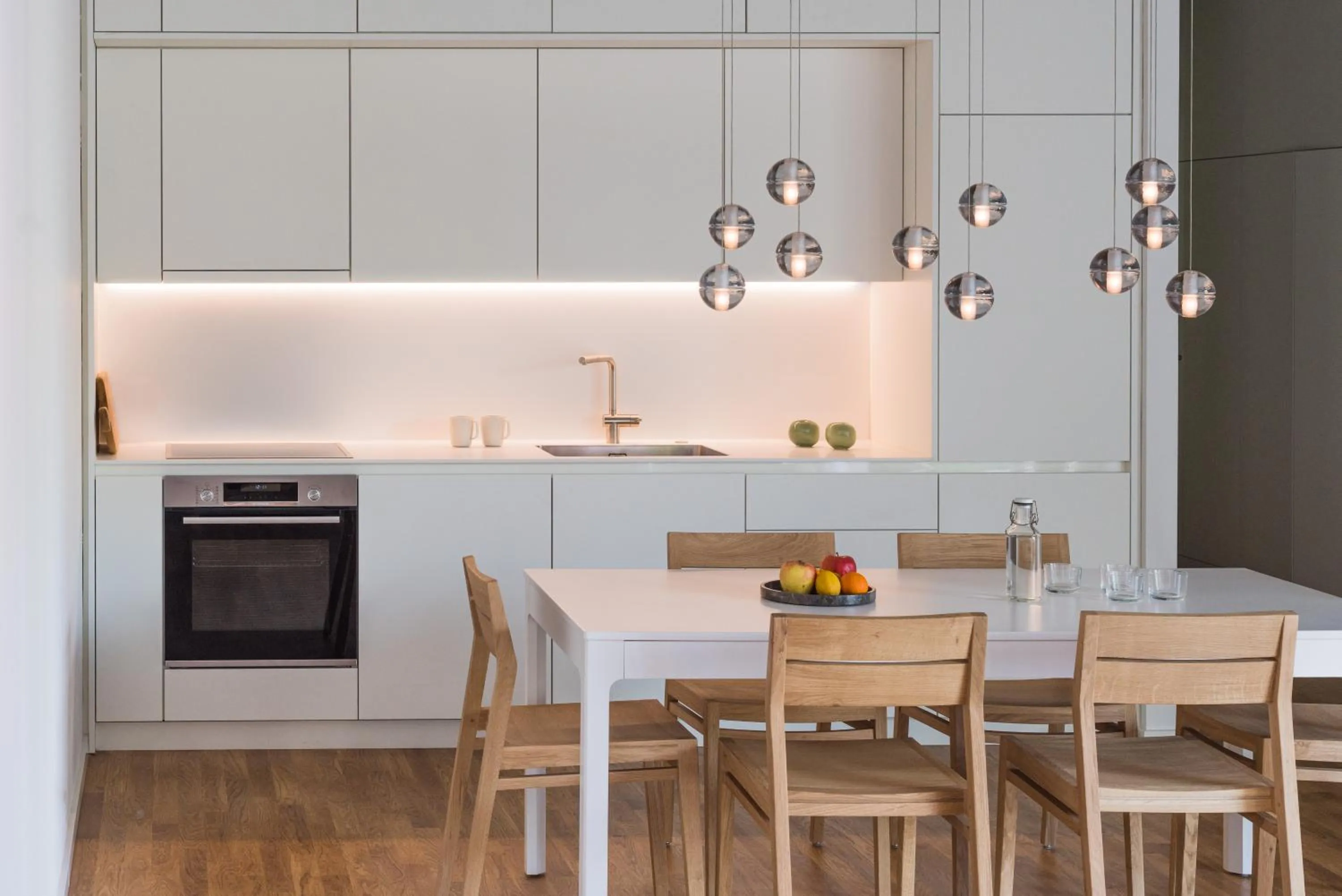 Coffee/tea facilities in Carlotta Apartments