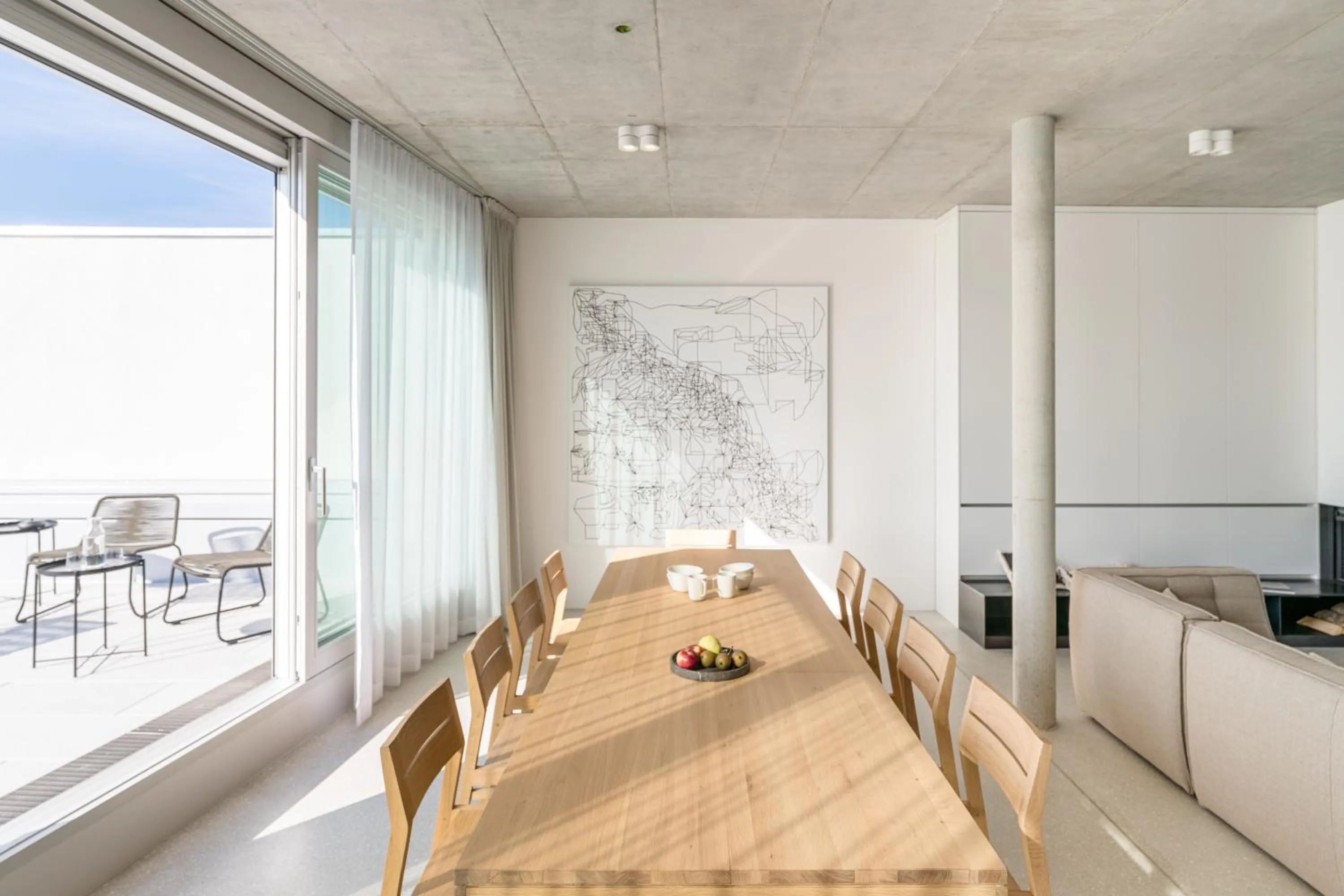 Dining area in Carlotta Apartments