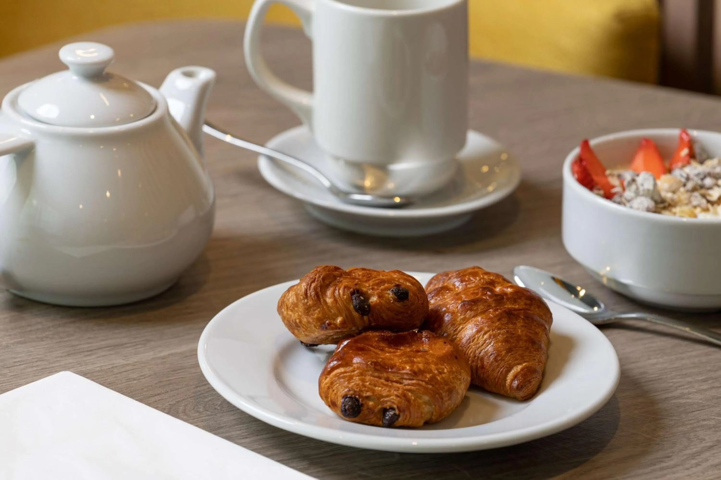 Breakfast in Hampton By Hilton London City