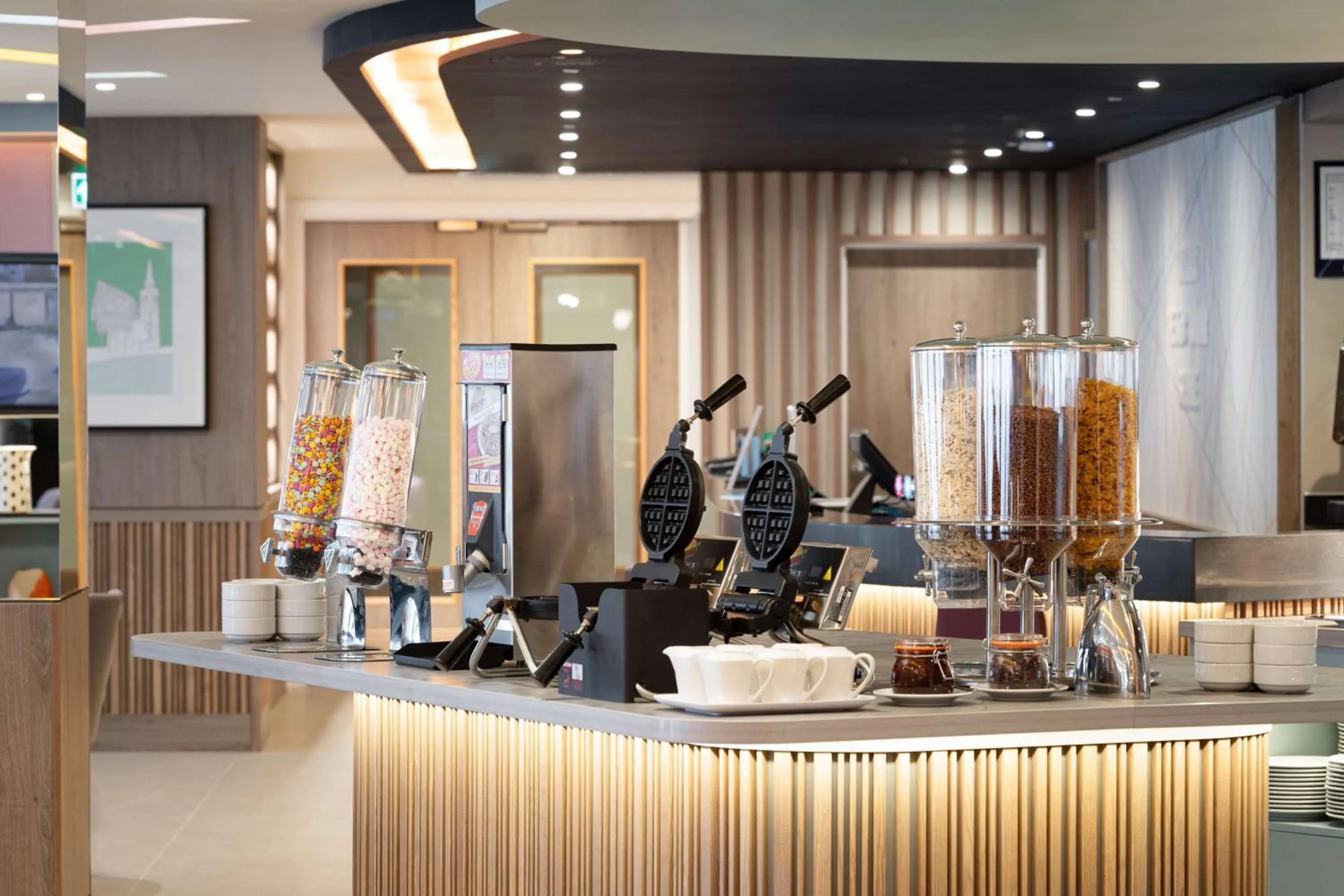 Breakfast in Hampton By Hilton London City