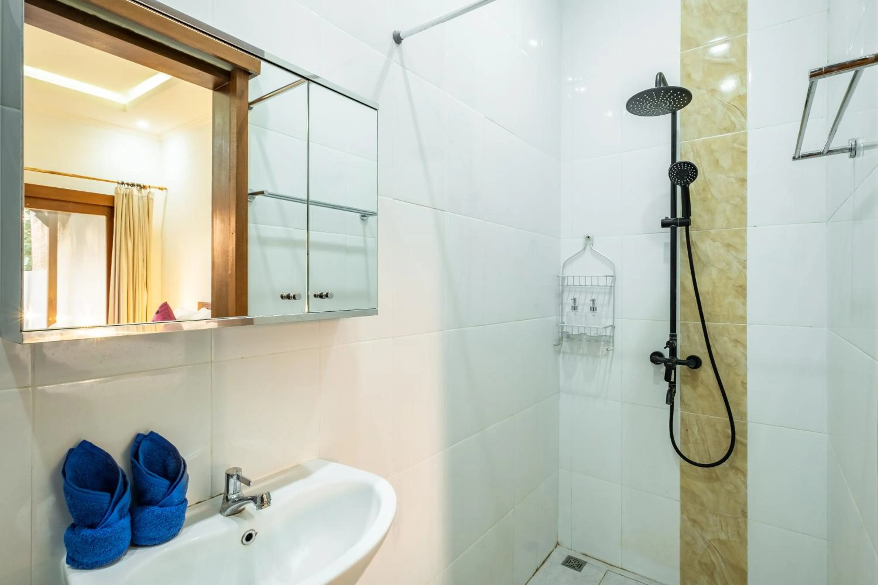 Shower in Erna Villa