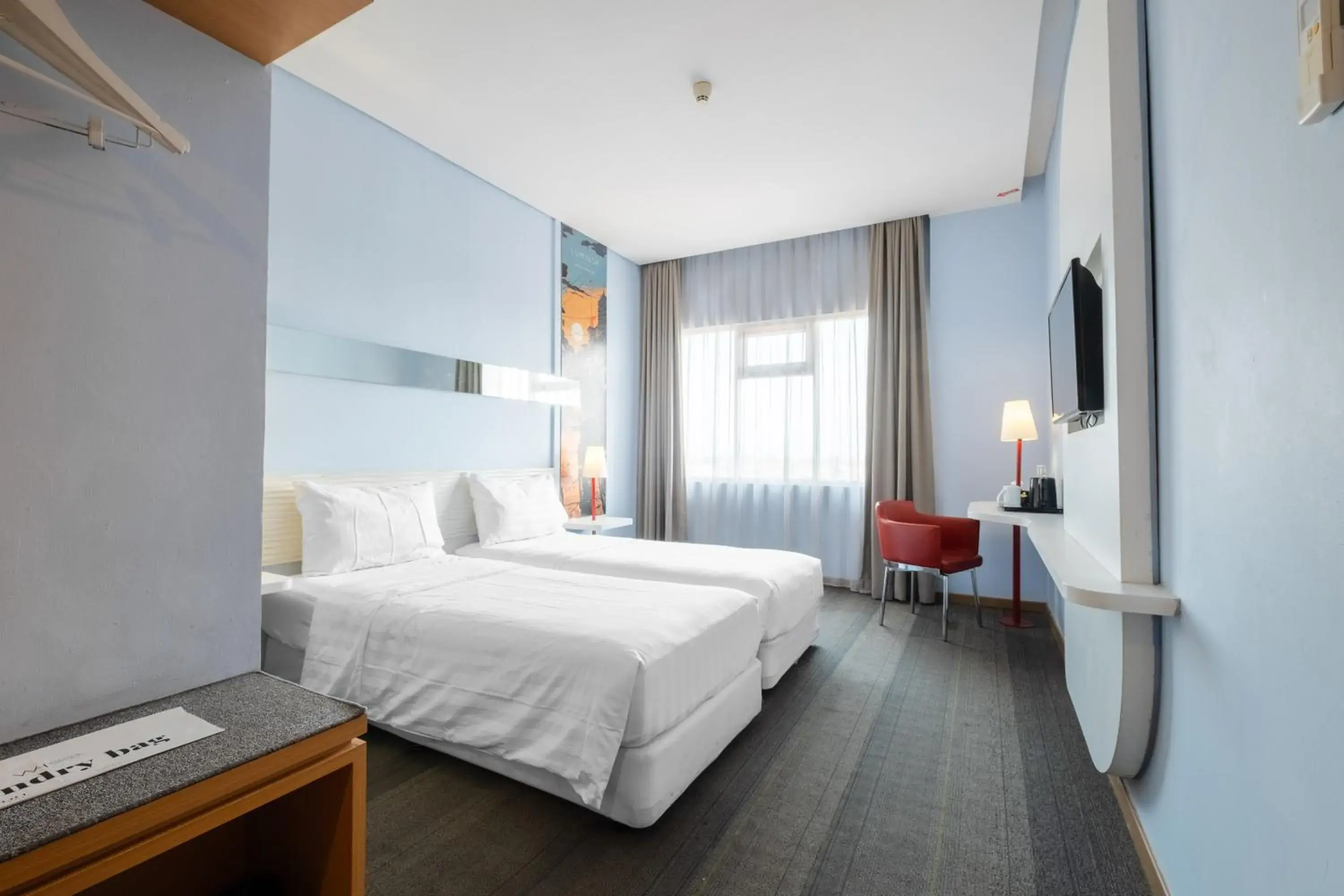 Executive Twin Room in Luminor Hotel Metro Indah Bandung - Free Breakfast - Free Exclusive Gym - Free Aesthetic Afternoon Tea or Coffee Executive Twin Room in Luminor Hotel Metro Indah Bandung - Free Breakfast - Free Exclusive Gym - Free Aesthetic Afternoon Tea or Coffee