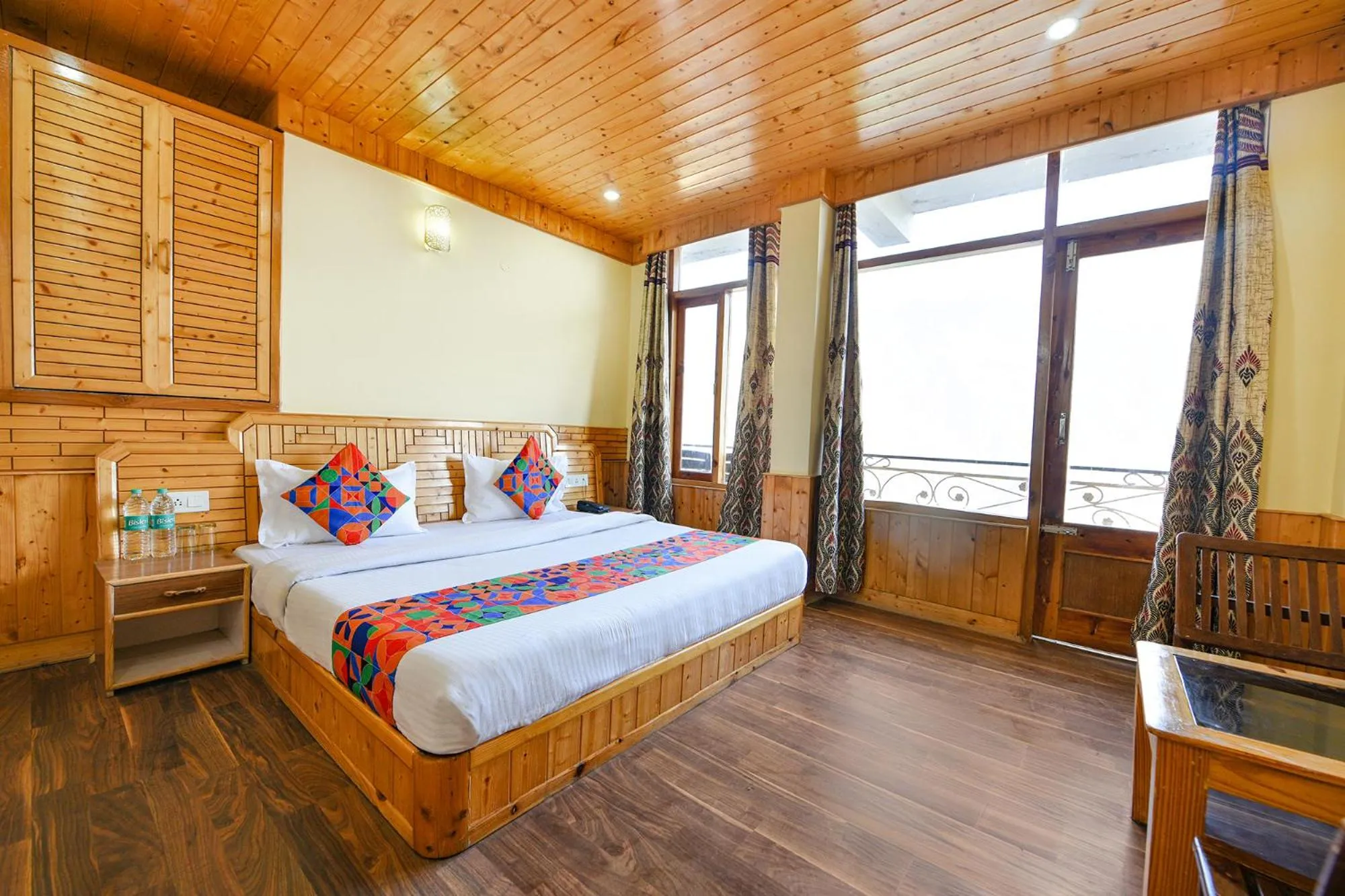 Bed in FabHotel Anant Meadows