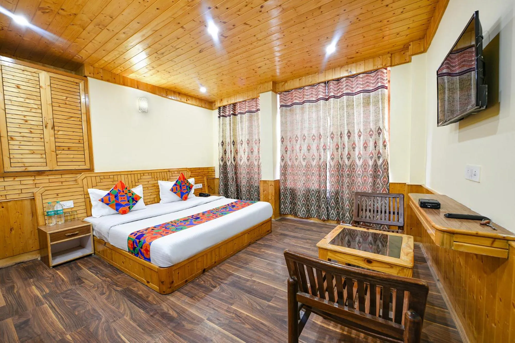 Bed in FabHotel Anant Meadows