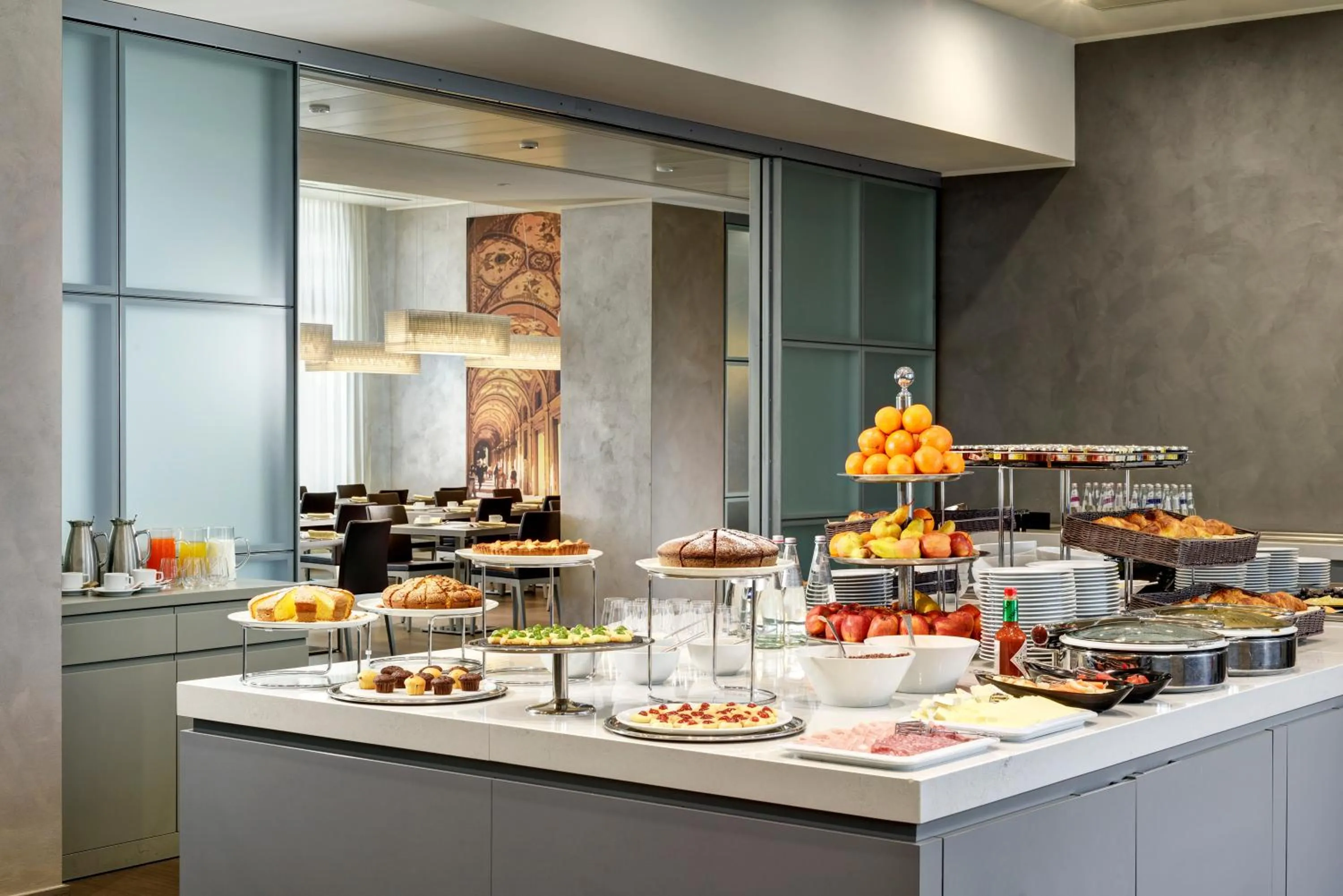 Buffet breakfast in UNA Hotels San Vitale Bologna