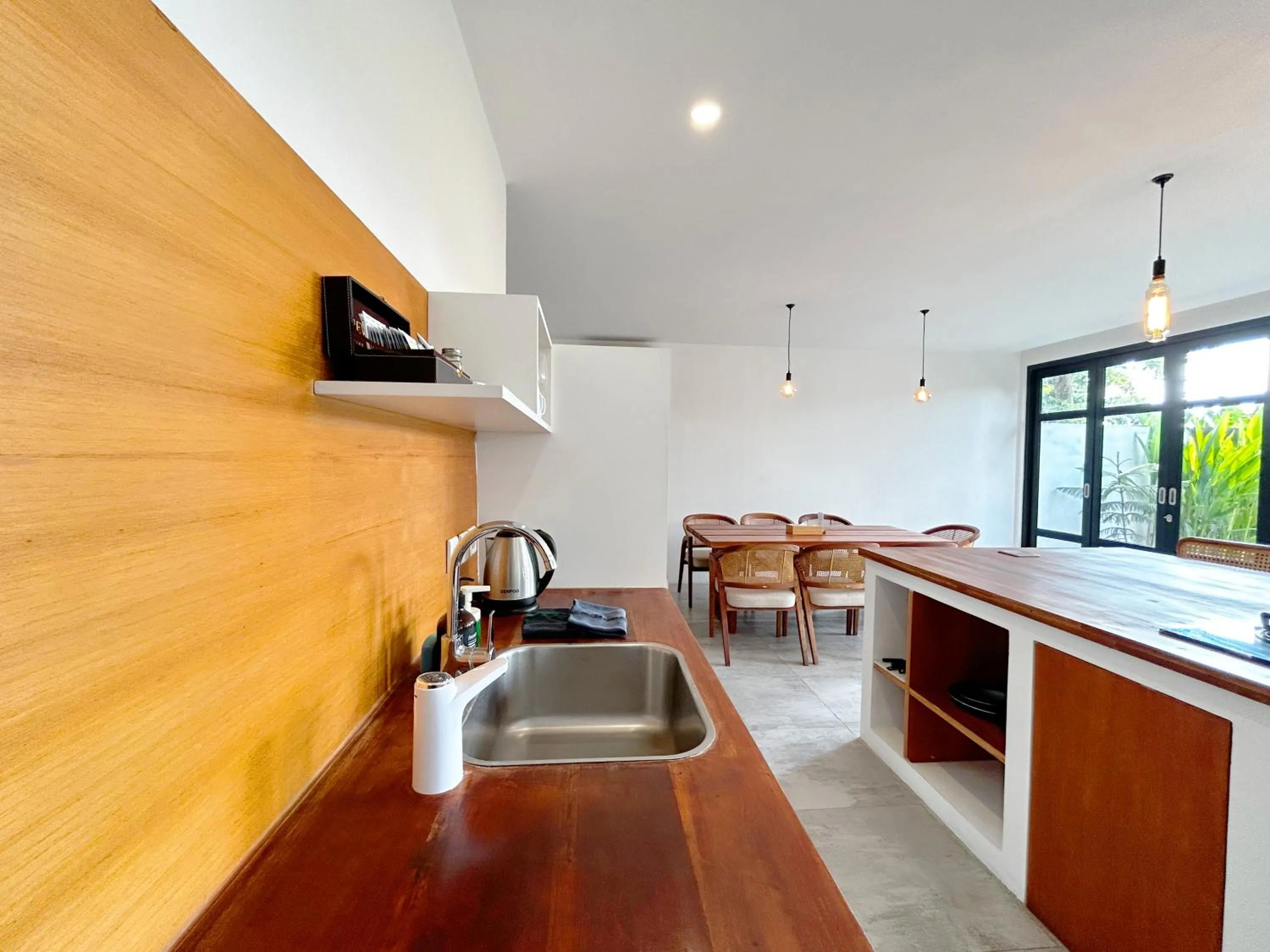 Kitchen or kitchenette in Umalas Living Villa