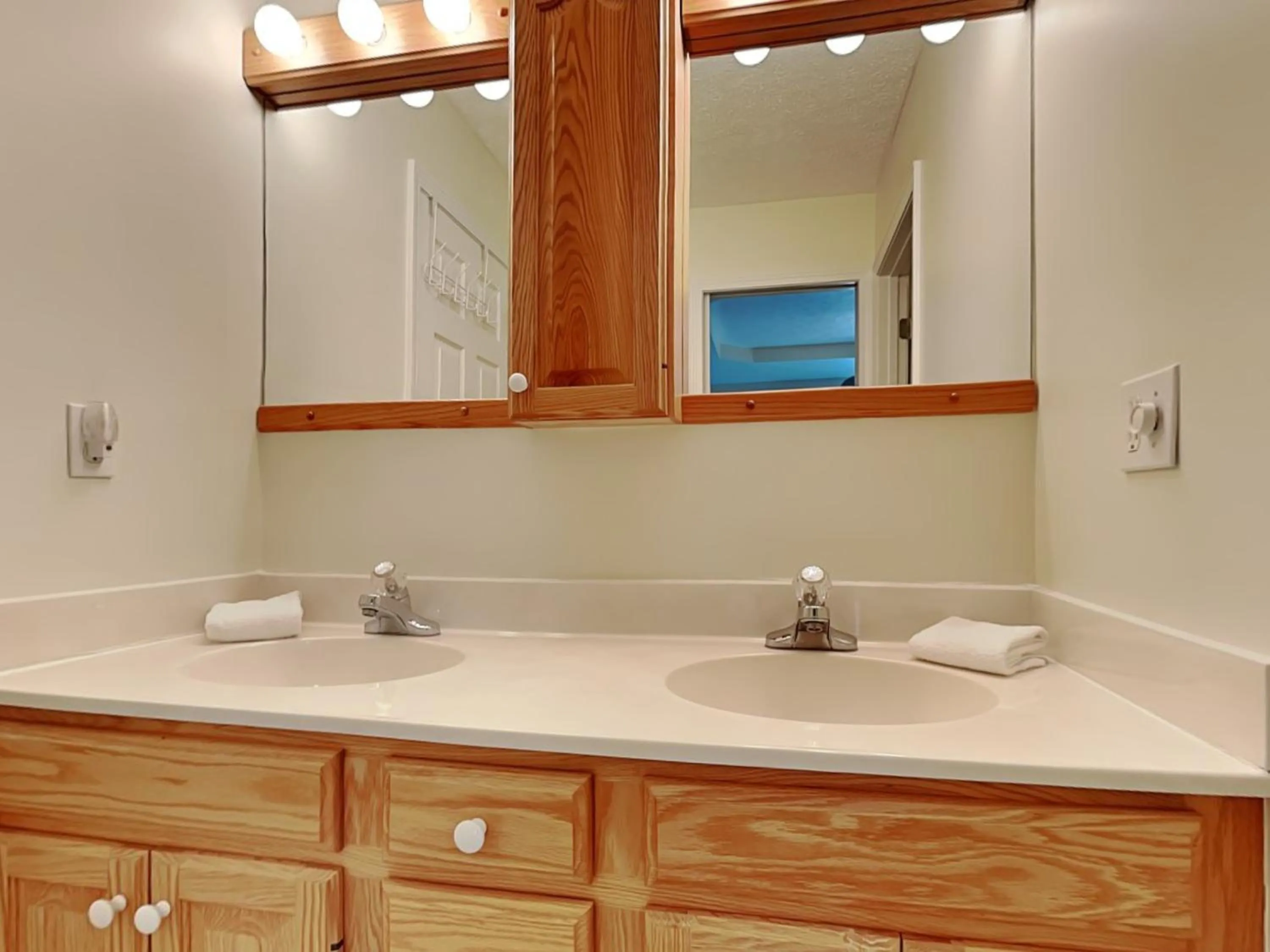 Property building in Butterfly Retreat