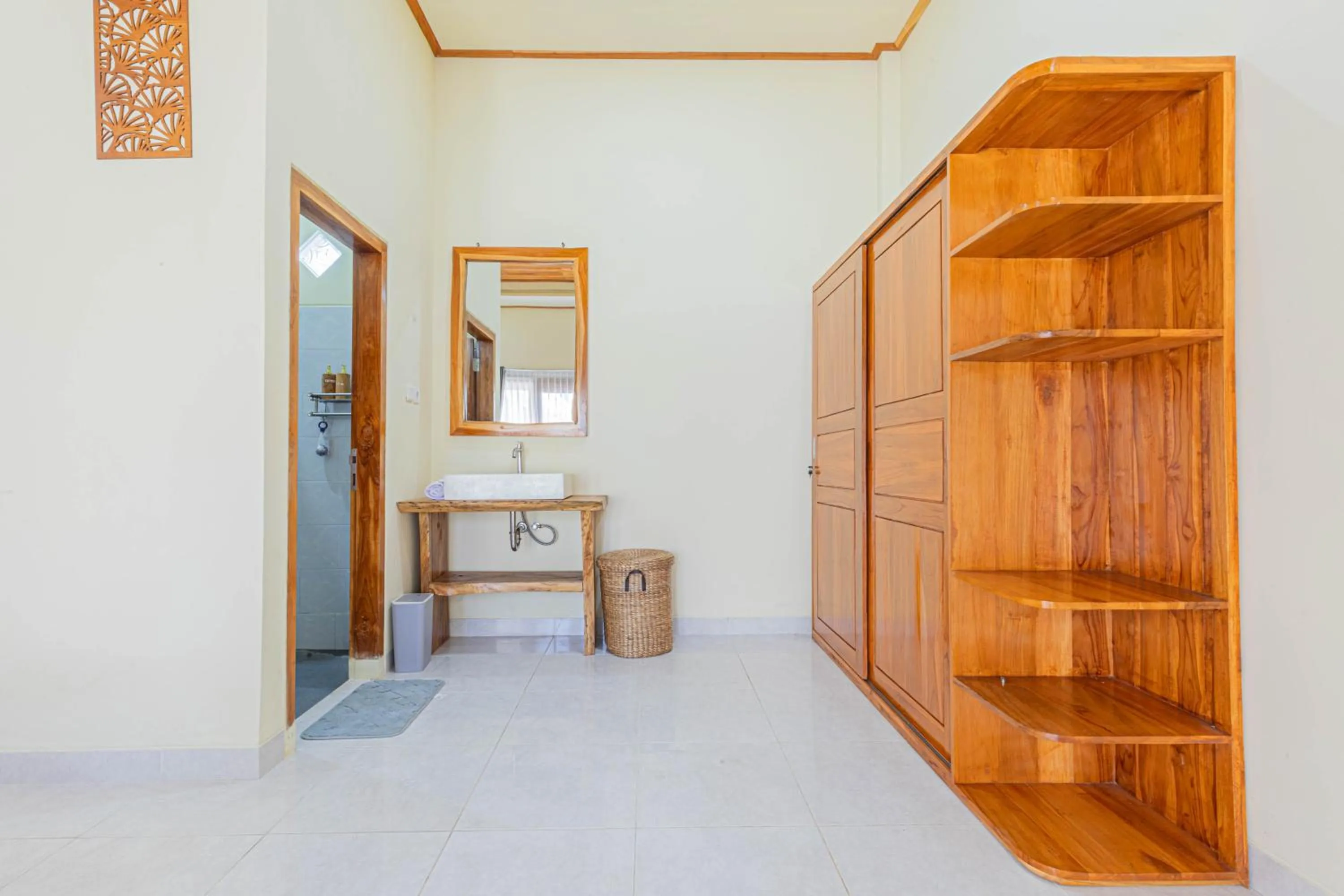 Property building in Sandz House