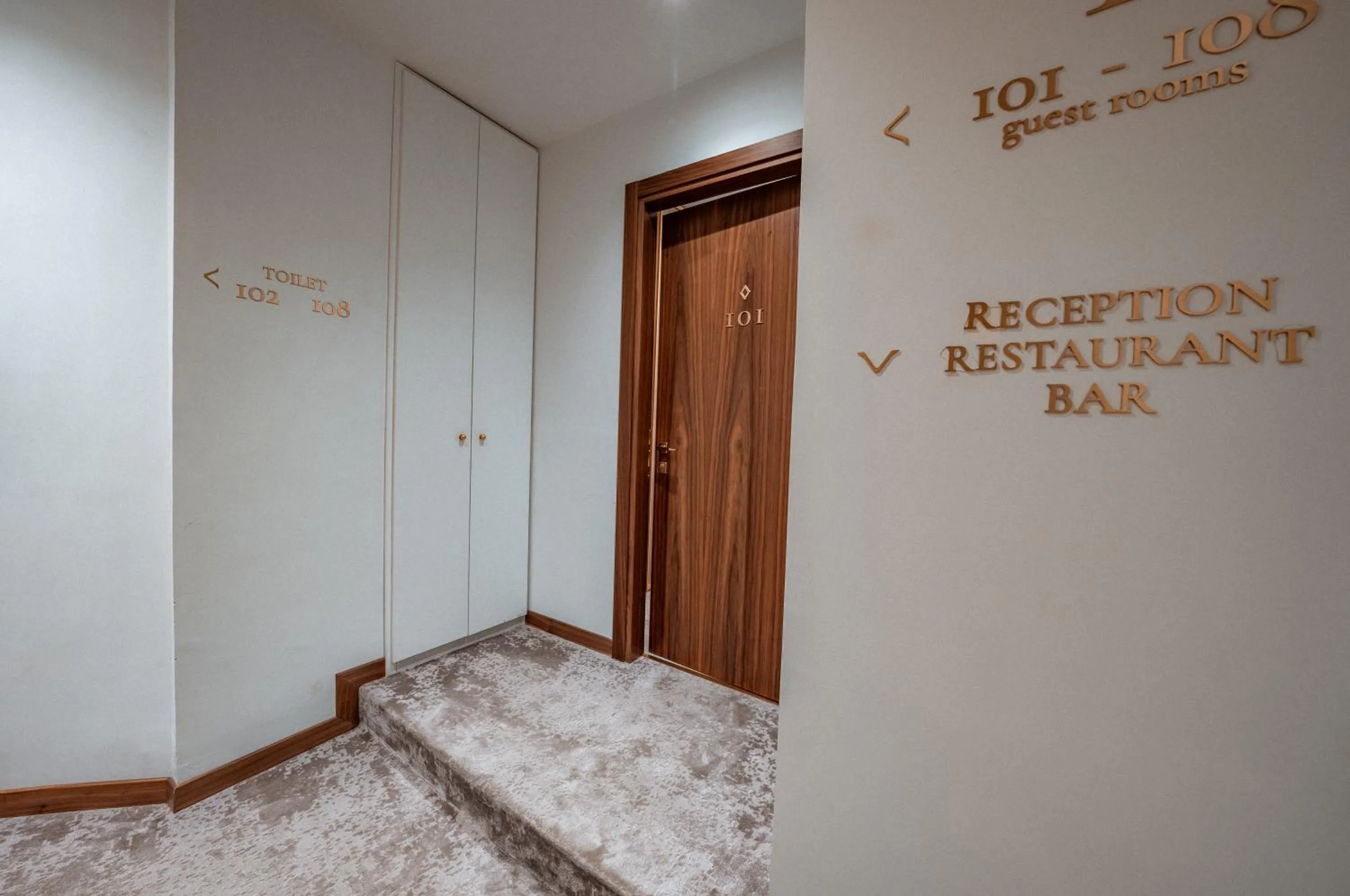 furniture in Hotel Via Veneto