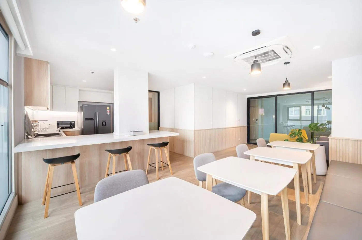 kitchen in LiveZen Bangkok Sukhumvit