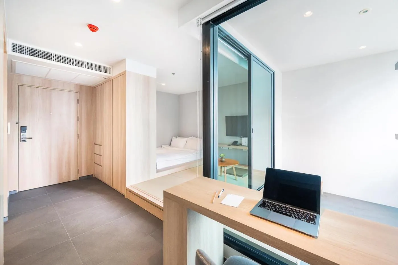 Bed in LiveZen Bangkok Sukhumvit