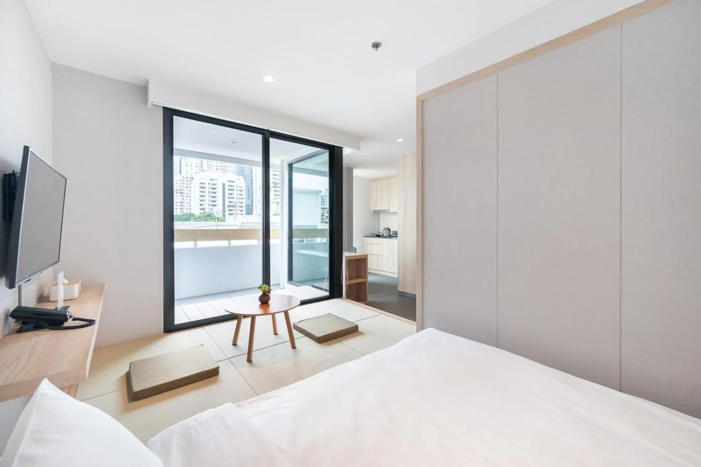 View (from property/room), Bed in LiveZen Bangkok Sukhumvit