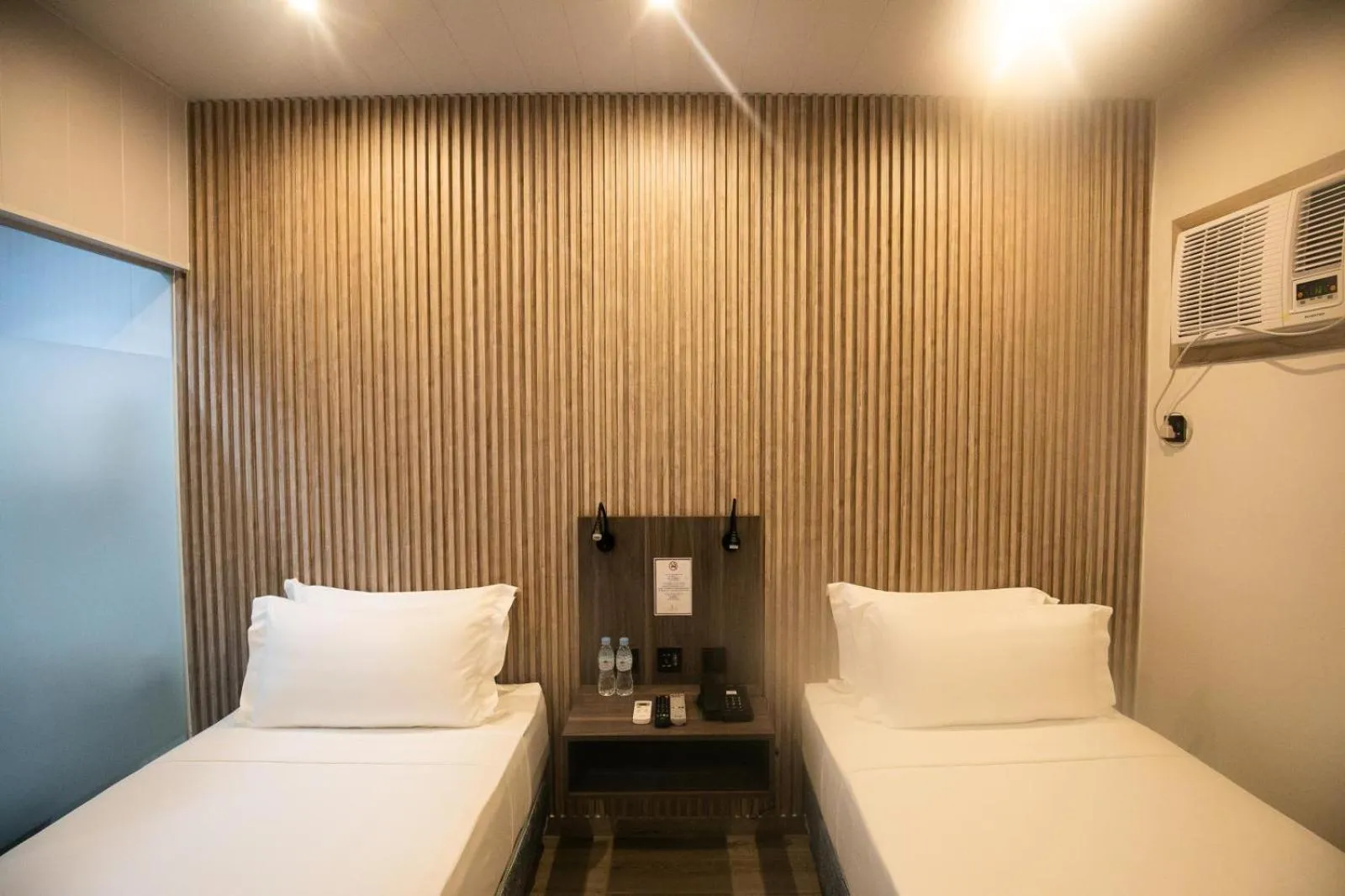 Bedroom, Bed in City Pod Hotel