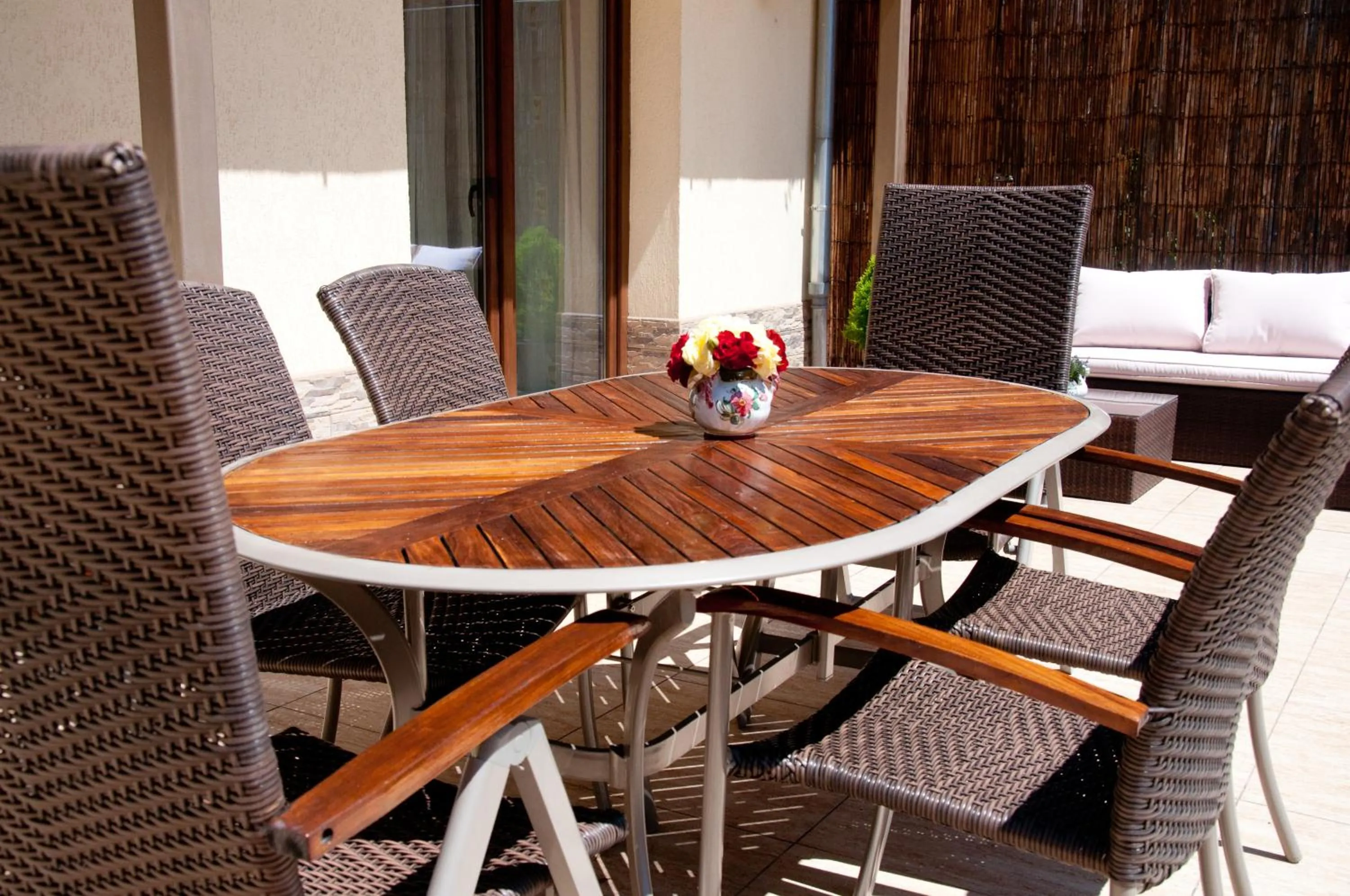 Seating area in Vila Alma