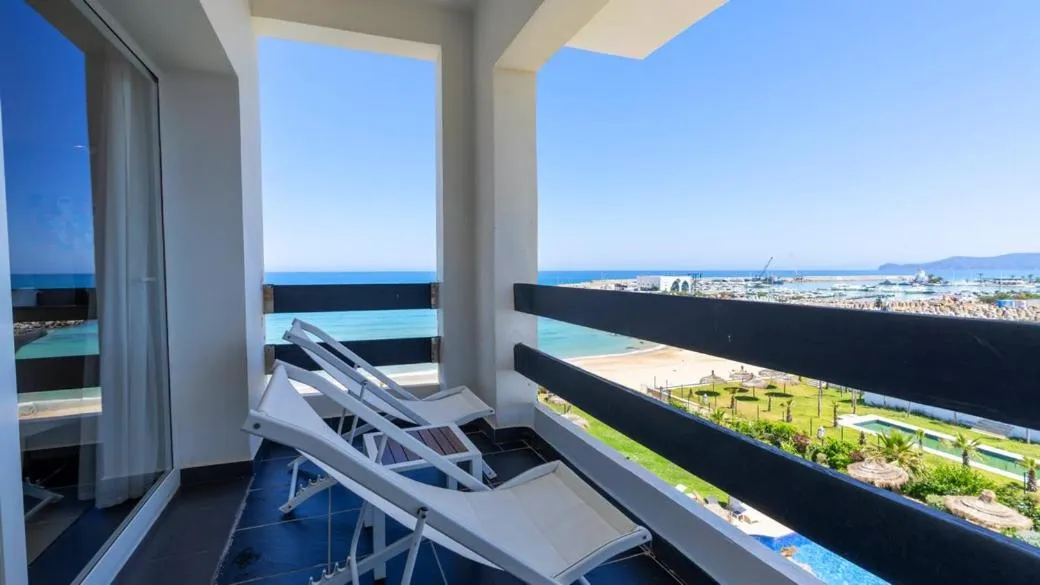 PLAYA DEL PACHA Suites Hotel