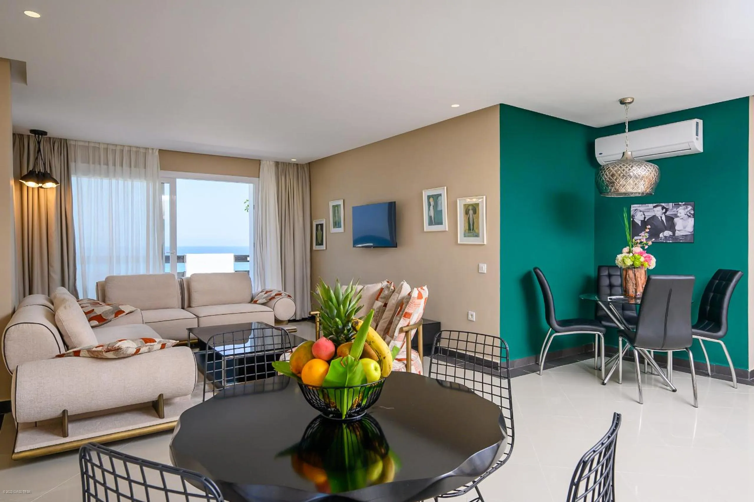 Living room in PLAYA DEL PACHA Suites Hotel