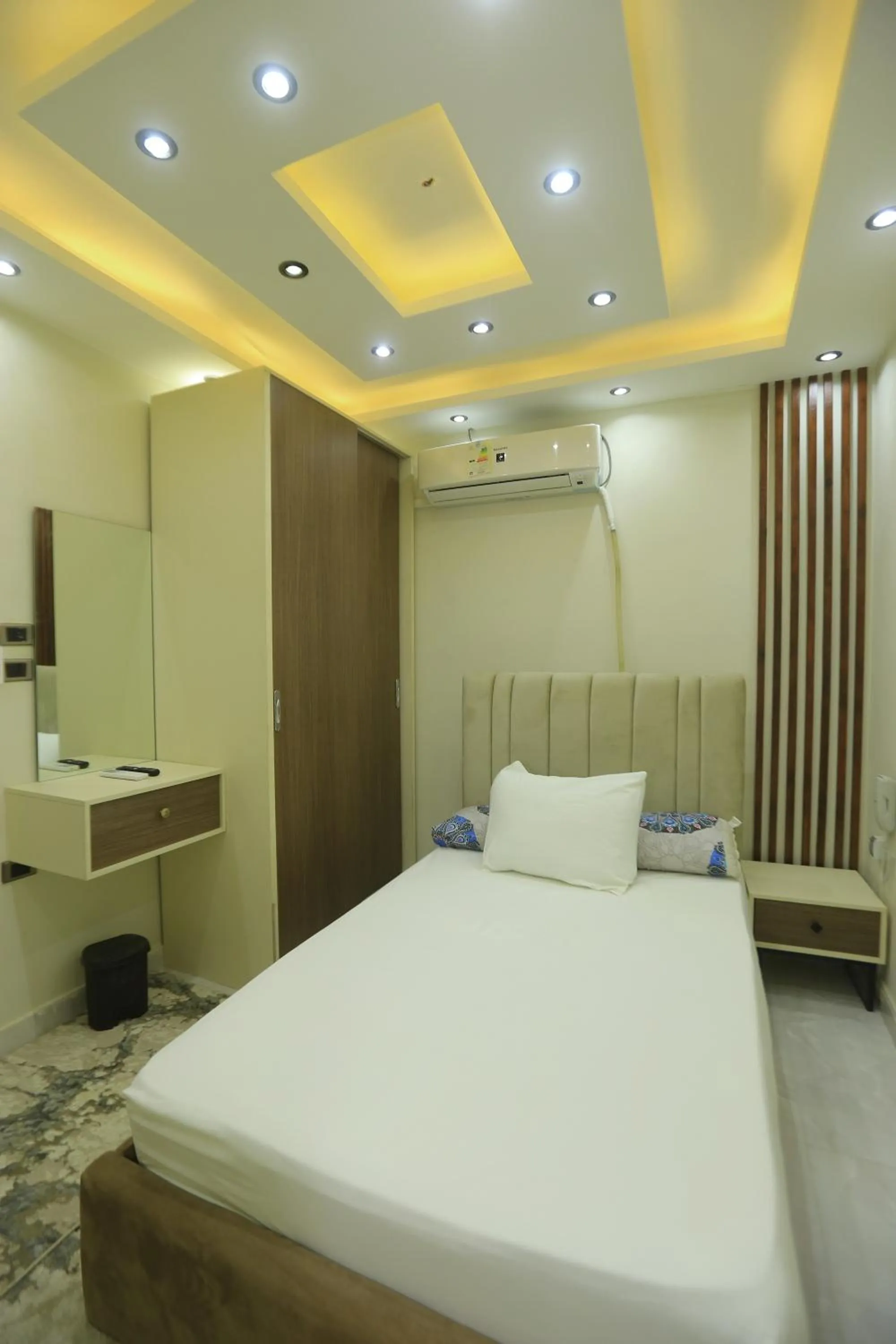 fabulous View pyramids inn