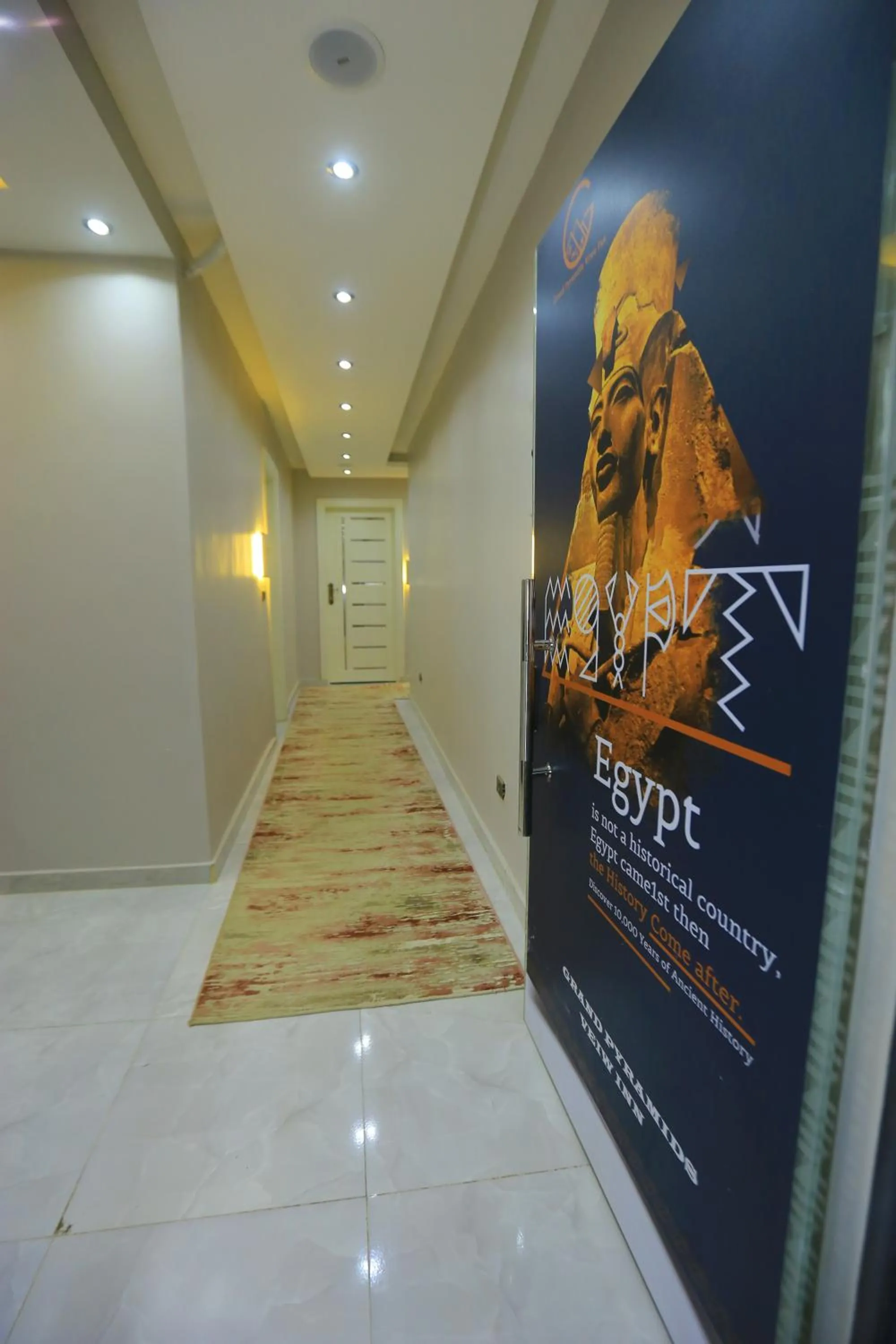 fabulous View pyramids inn