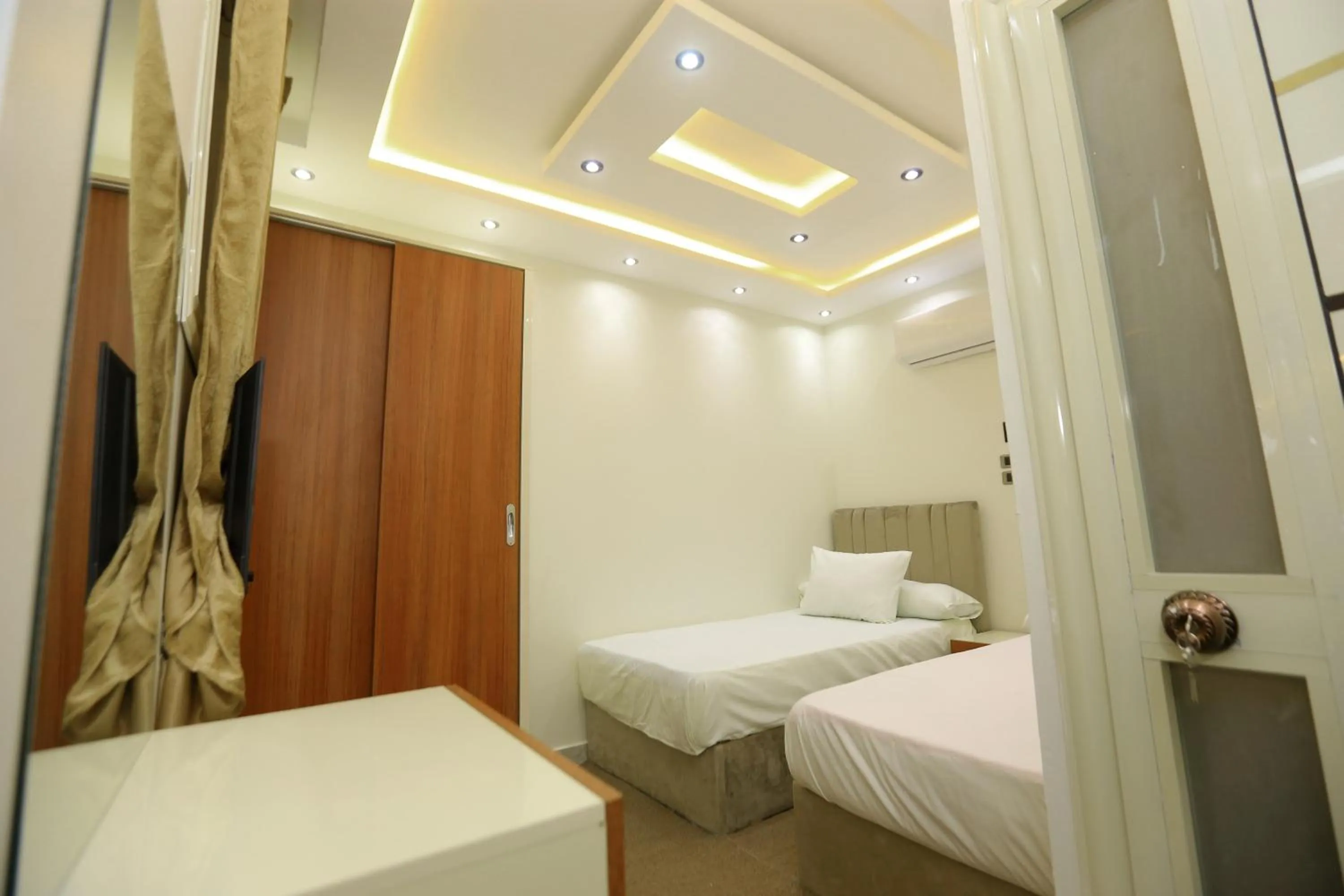 fabulous View pyramids inn