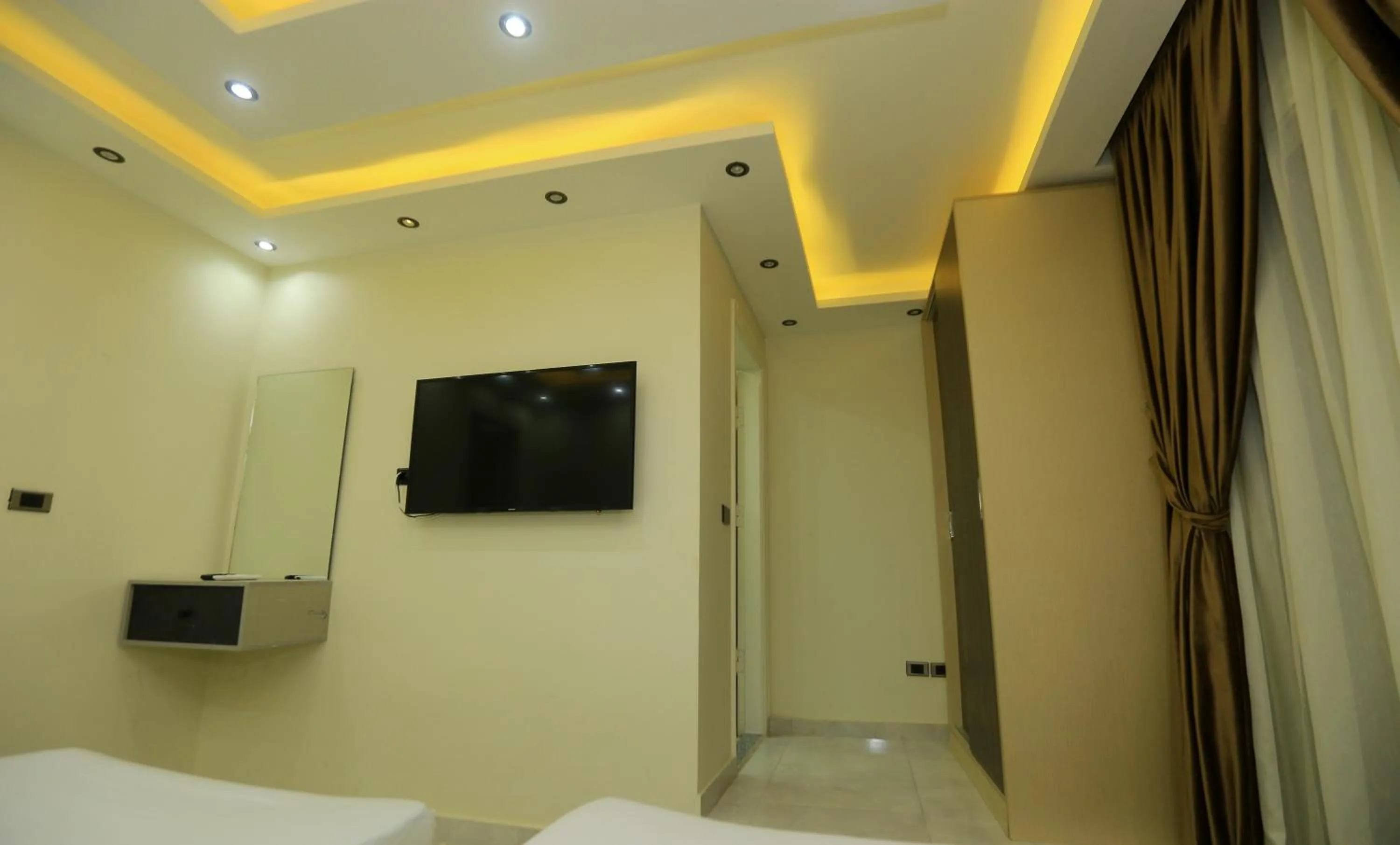 fabulous View pyramids inn