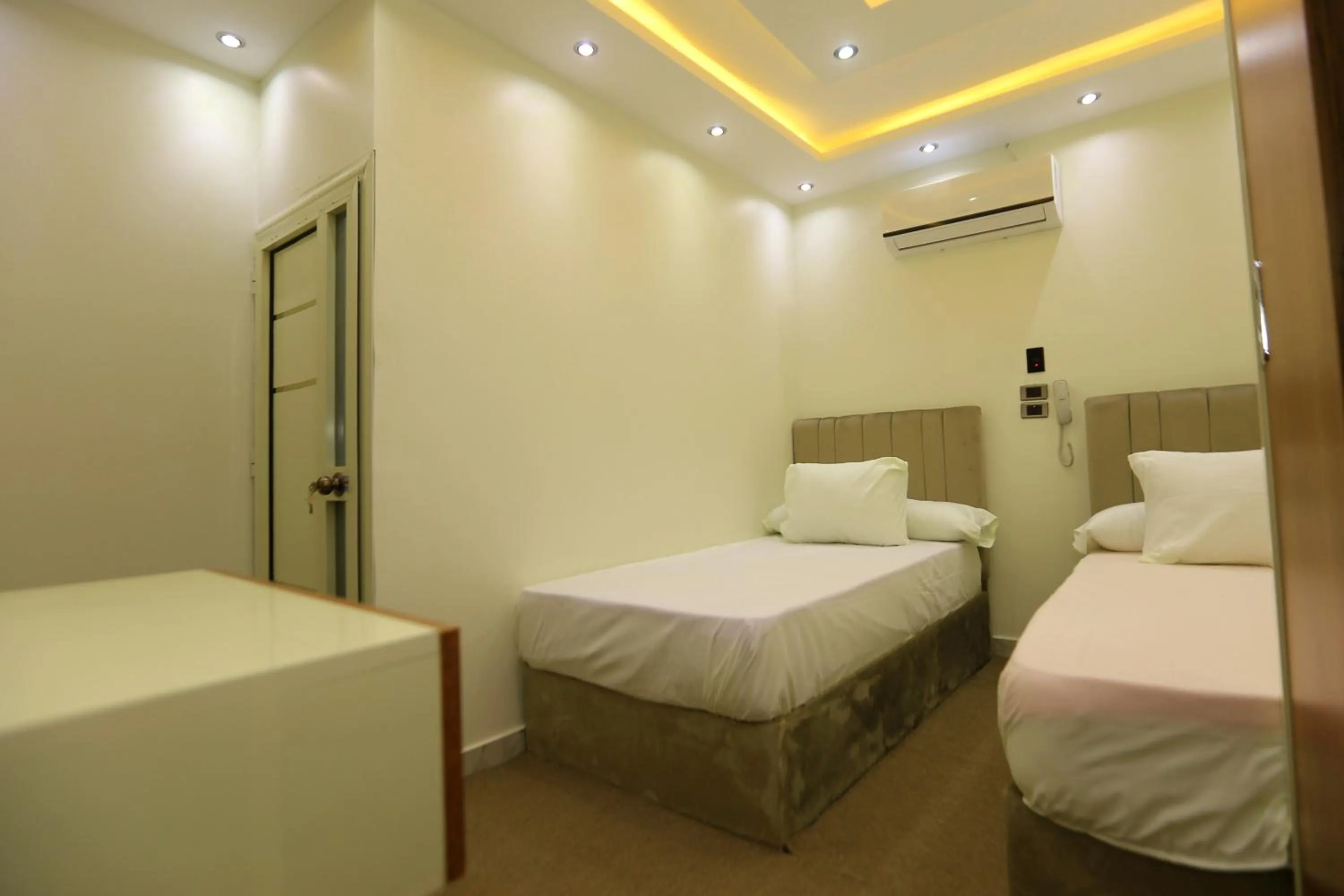 fabulous View pyramids inn